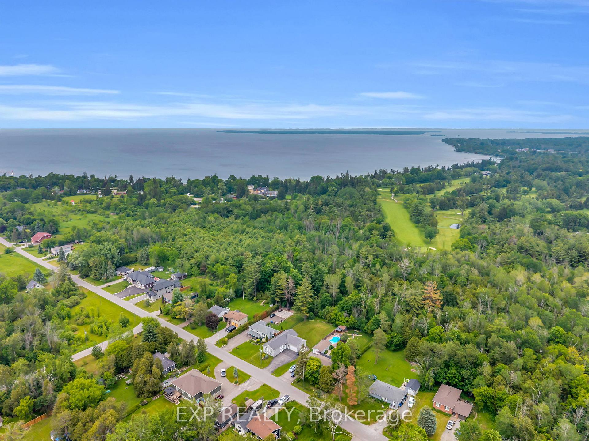 Photo 45 of 21 Sunnidale Boulevard, Georgina, Sutton & Jackson's Point — HOMEH