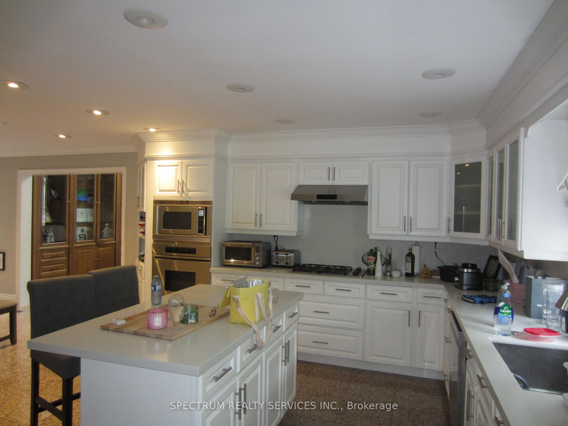 Photo 11 of 135 Hayhoe Avenue, Vaughan, East Woodbridge — HOMEH