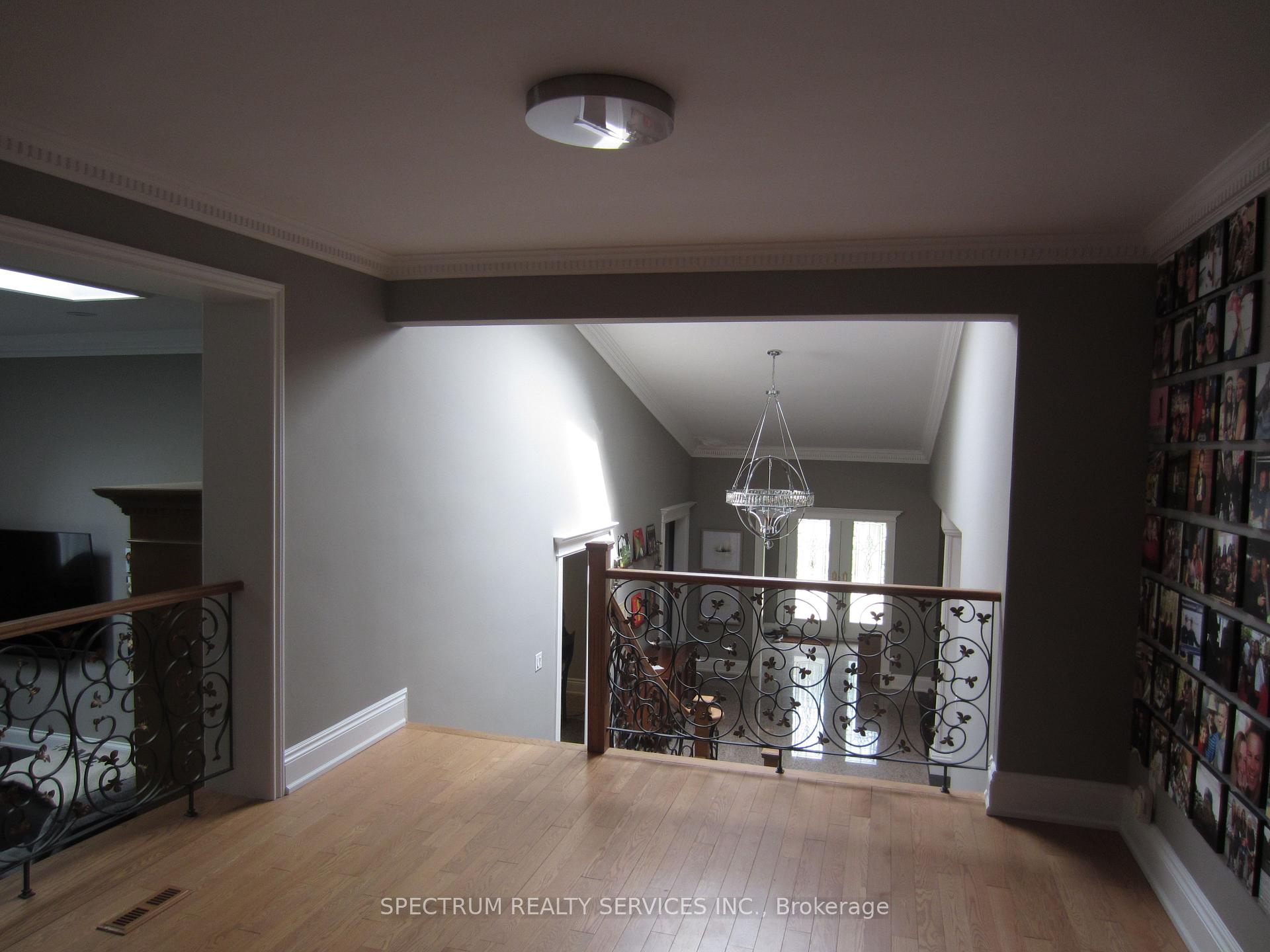 Photo 16 of 135 Hayhoe Avenue, Vaughan, East Woodbridge — HOMEH