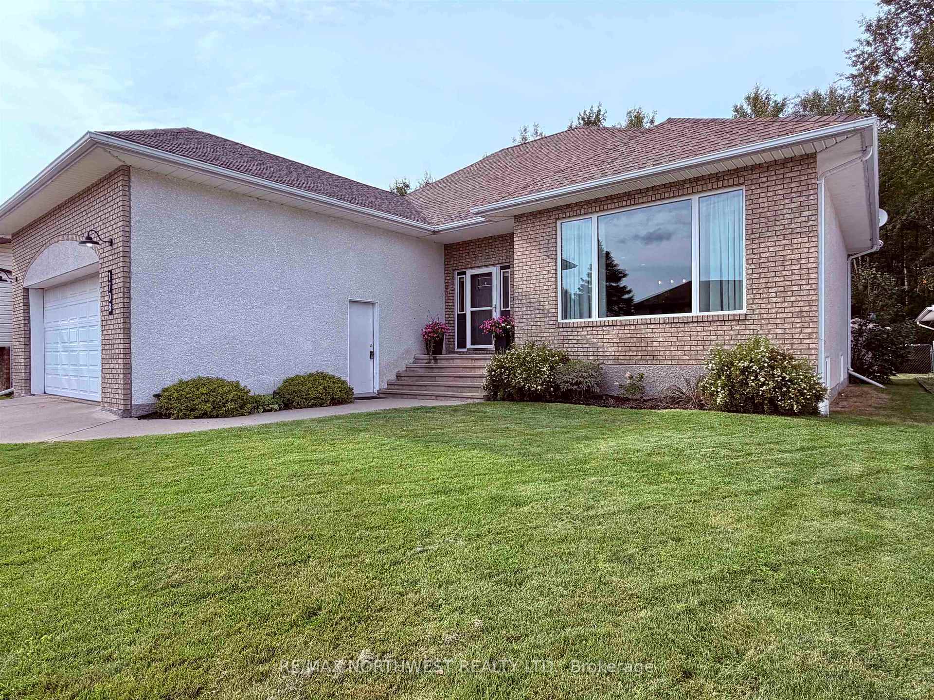 Photo 2 of 1708 Lyndy Place, Fort Frances, TB-401 — HOMEH