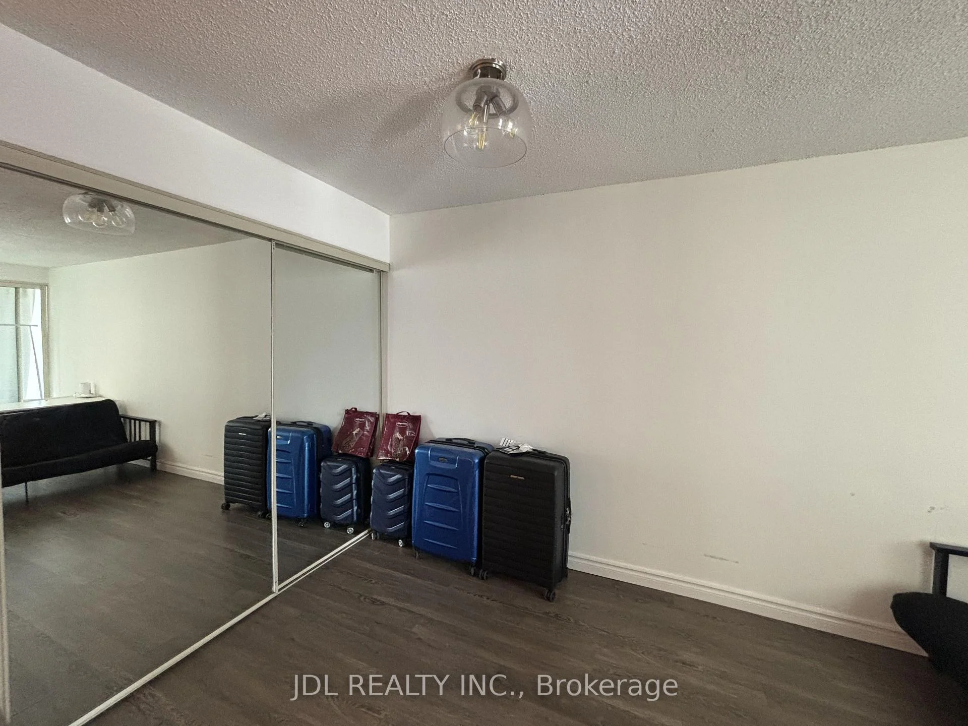 Photo 15 of Unit 1409, 1055 Bay Street, Toronto, Bay Street Corridor — HOMEH