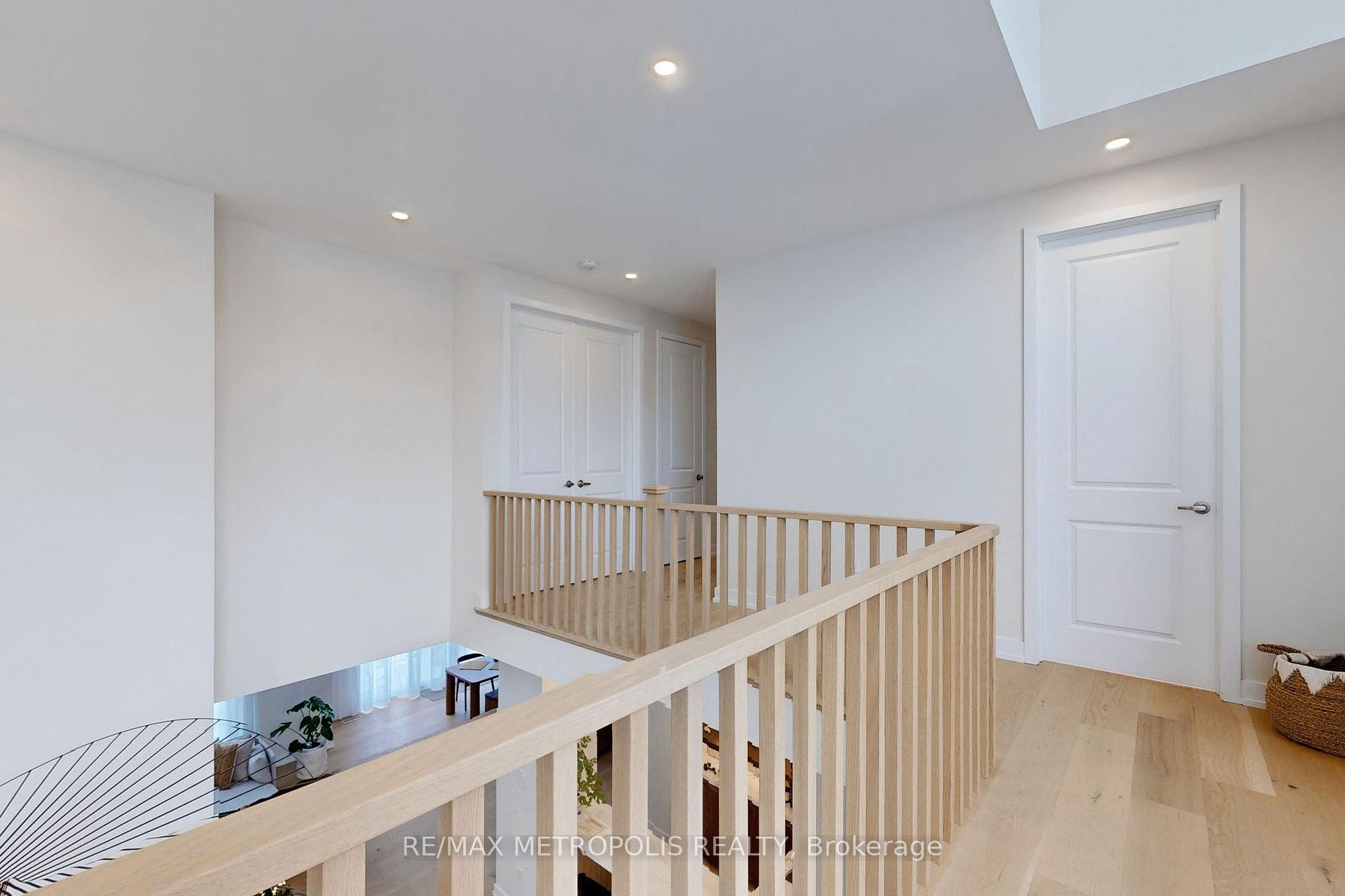 Photo 19 of 104 Stoneleigh Drive, Blue Mountains — HOMEH