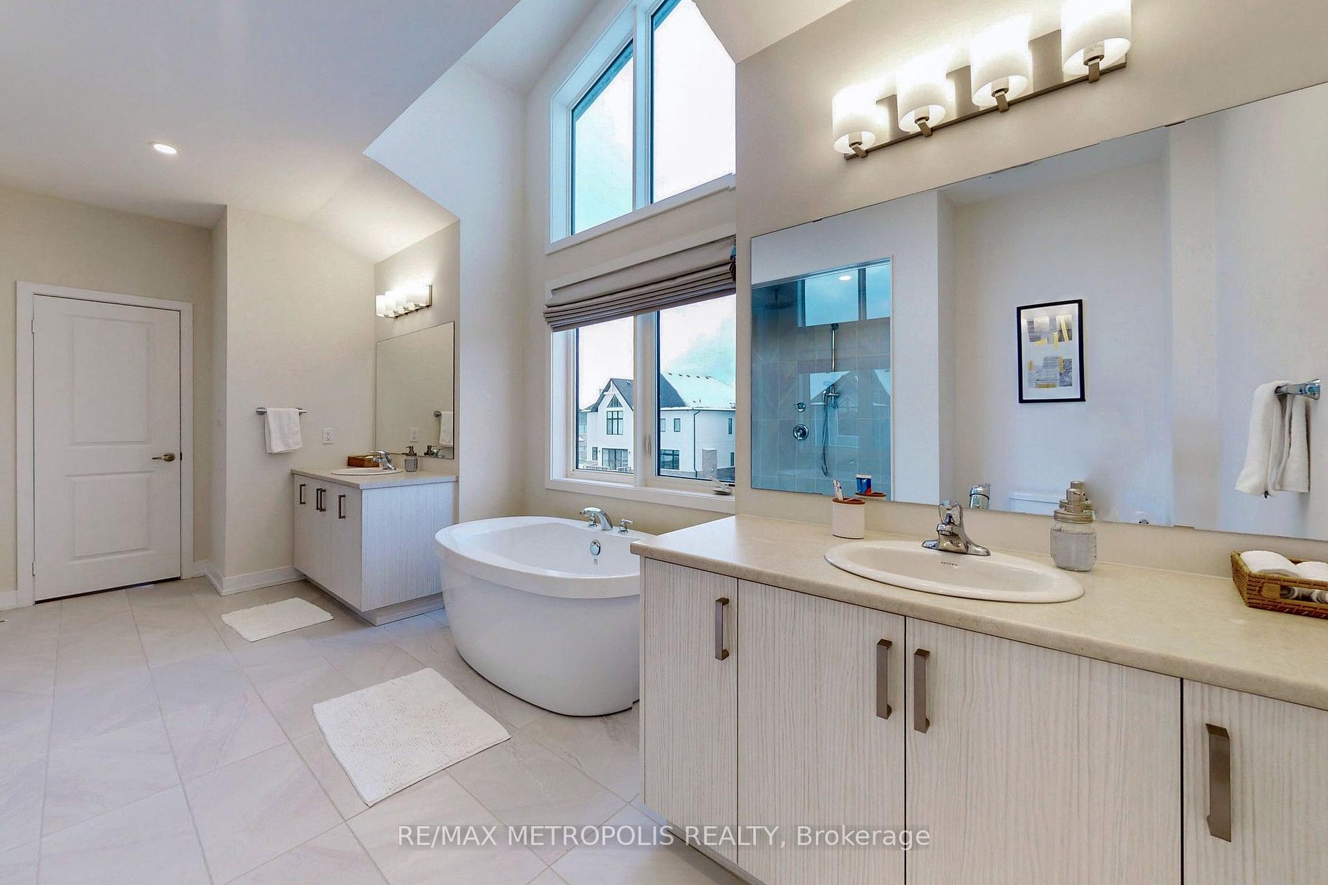 Photo 25 of 104 Stoneleigh Drive, Blue Mountains — HOMEH