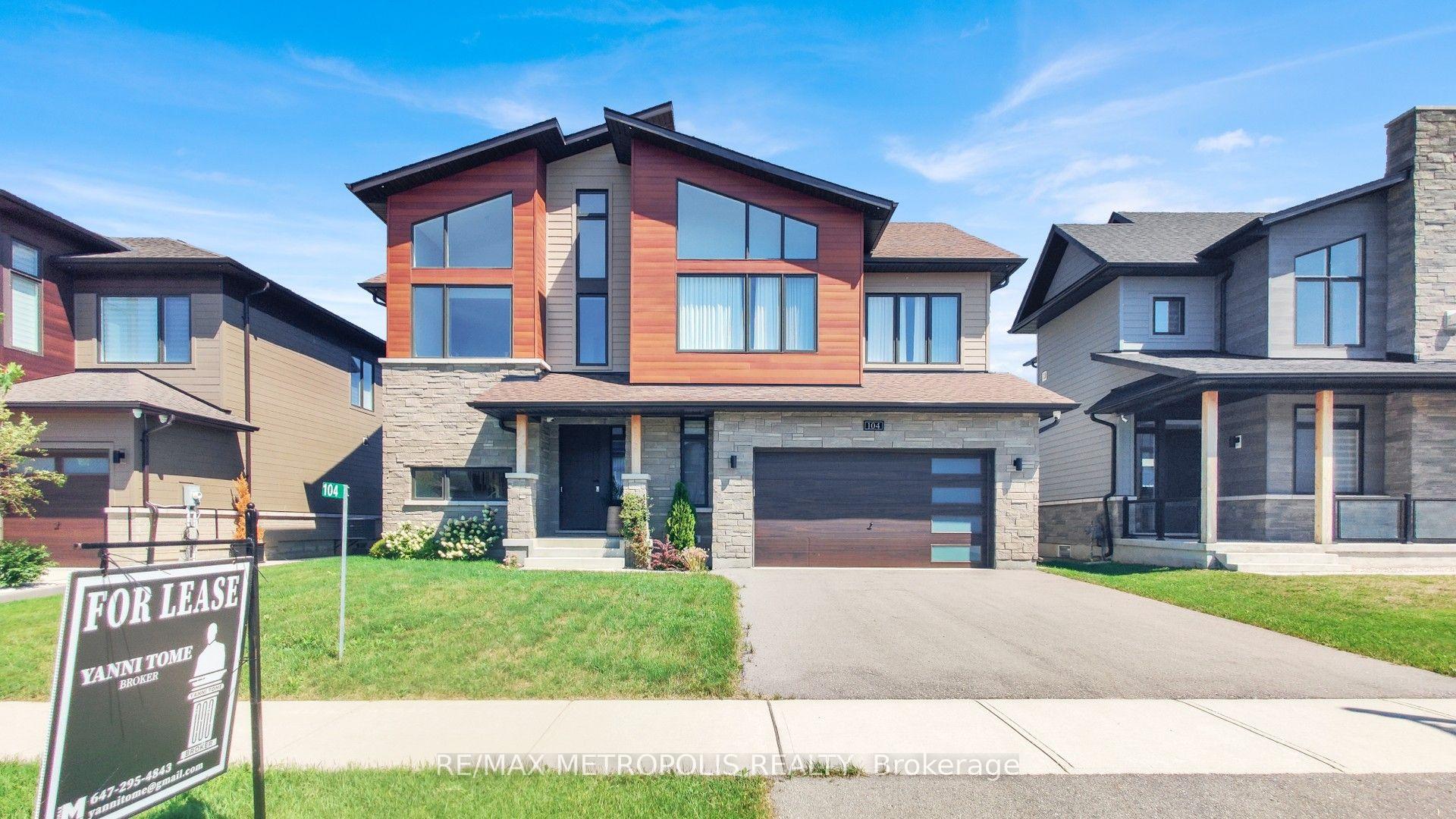 Photo 4 of 104 Stoneleigh Drive, Blue Mountains — HOMEH