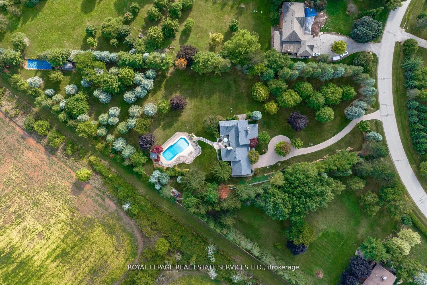Photo 1 of 16 Mccoll Drive, Caledon, Rural Caledon — HOMEH