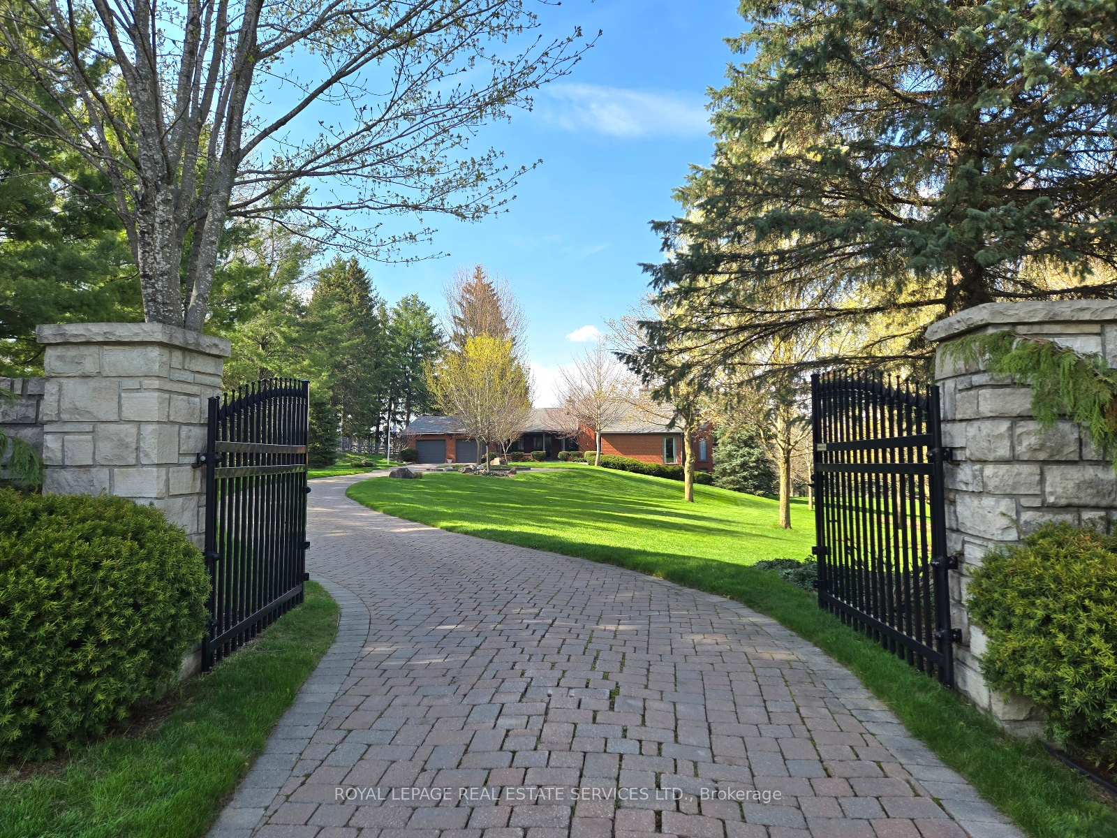 Photo 5 of 16 Mccoll Drive, Caledon, Rural Caledon — HOMEH