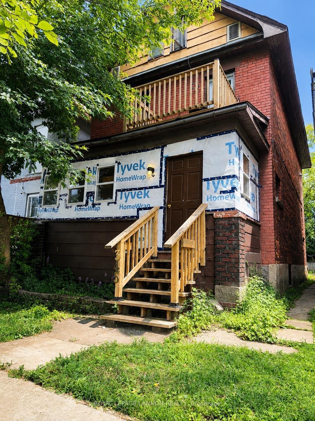 Photo of 345 Syndicate Avenue N