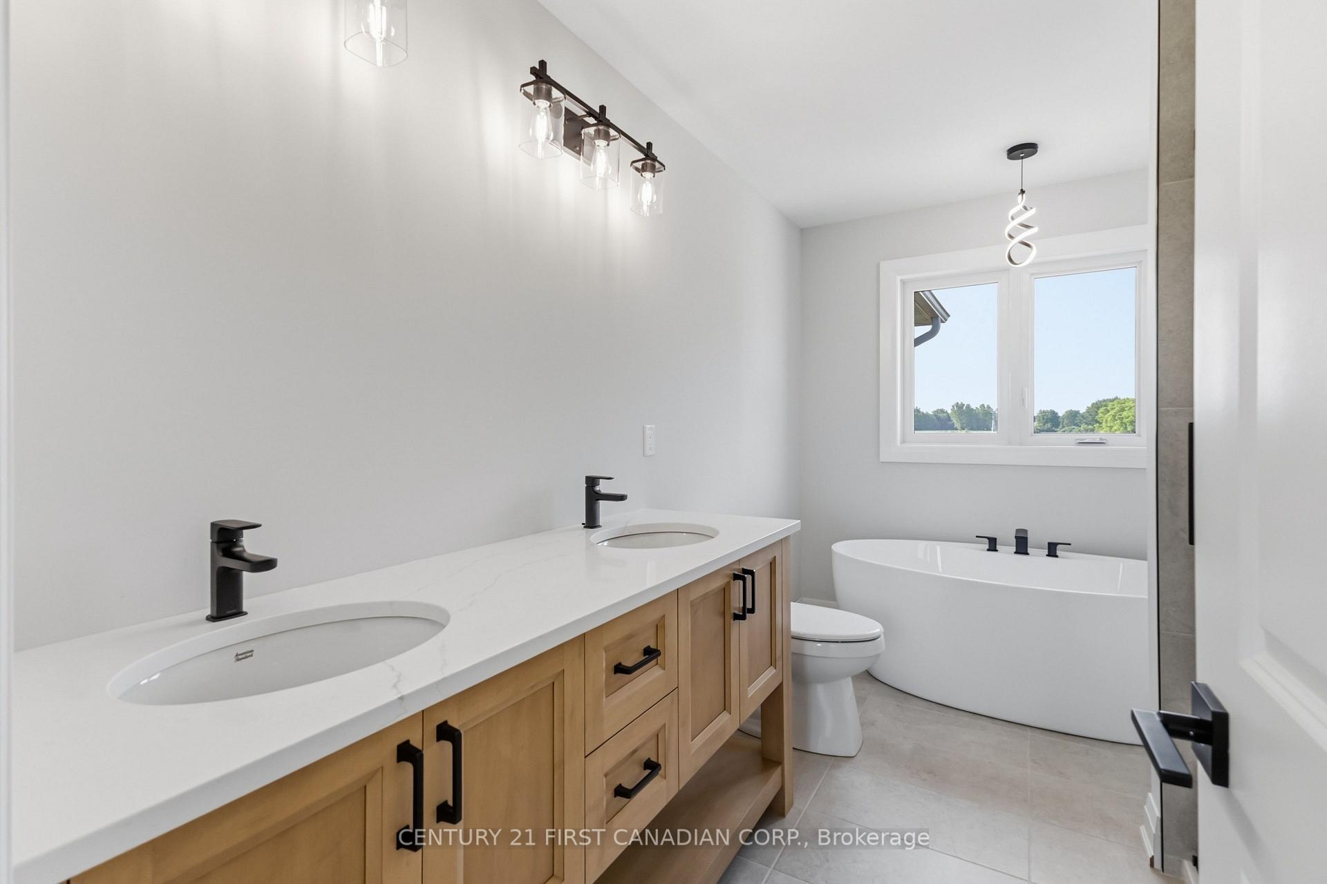 Photo 23 of 115 Addison Avenue, Lucan Biddulph, Lucan — HOMEH
