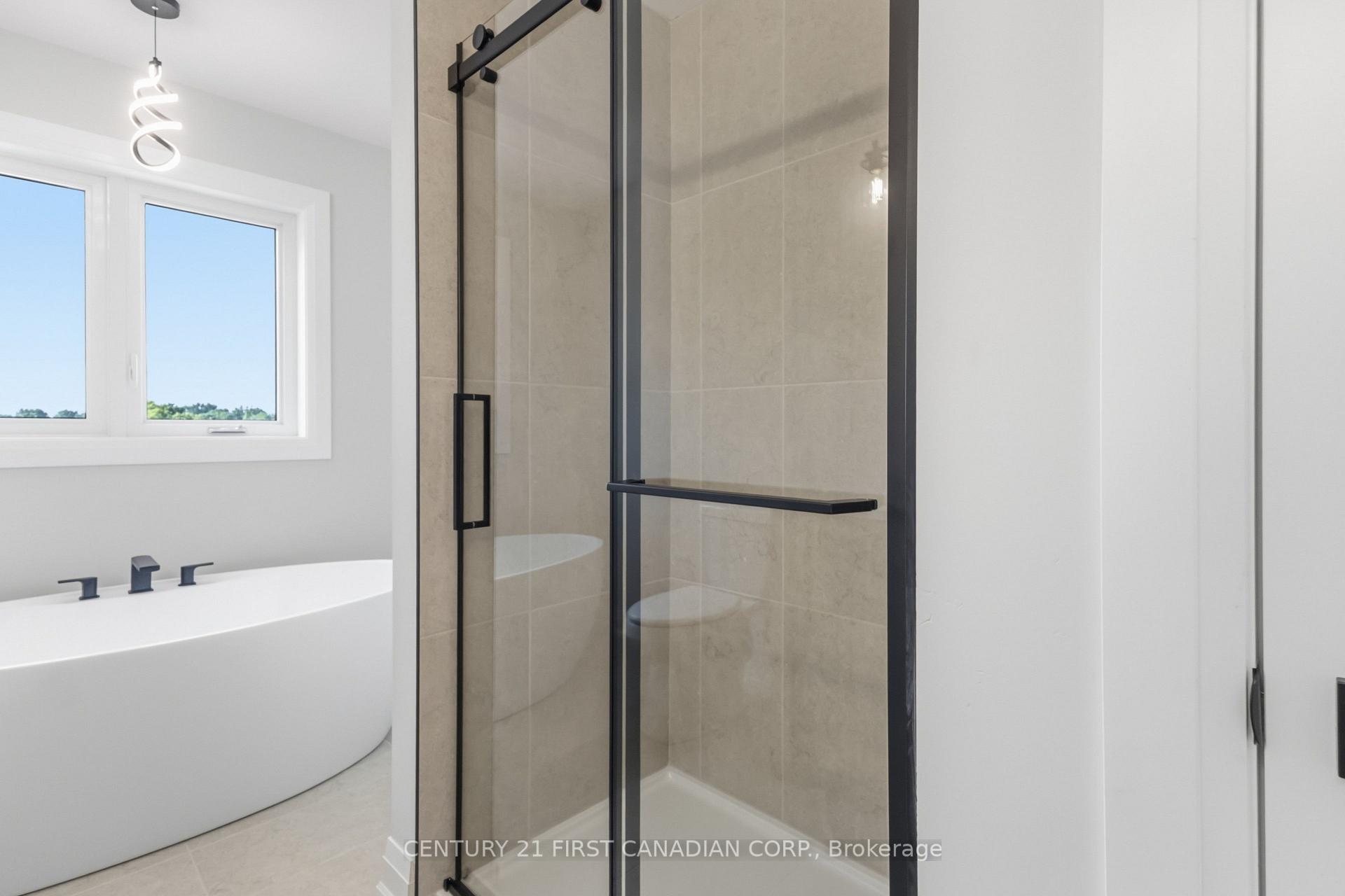 Photo 24 of 115 Addison Avenue, Lucan Biddulph, Lucan — HOMEH