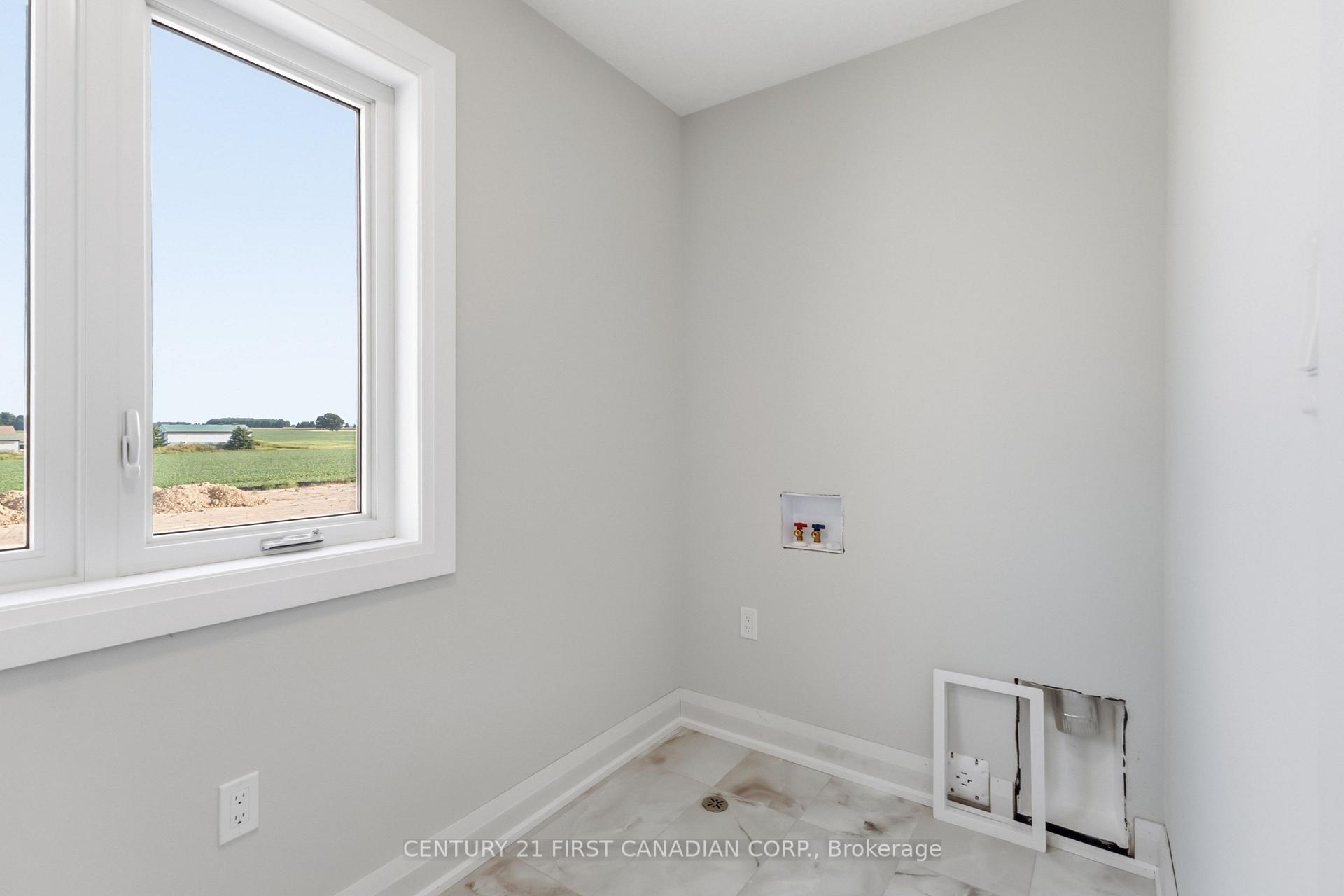 Photo 25 of 115 Addison Avenue, Lucan Biddulph, Lucan — HOMEH