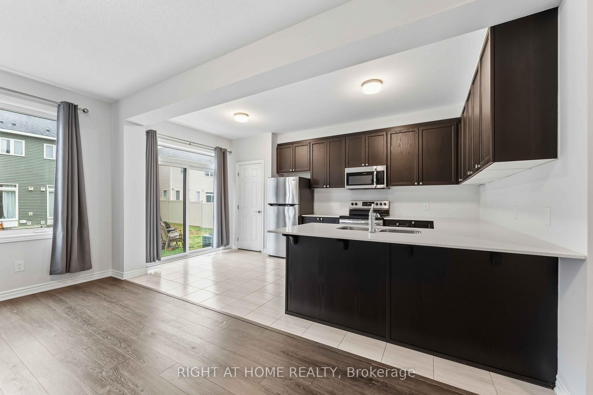 Photo 8 of 709 Derreen Avenue, Ottawa, Stittsville (North) — HOMEH