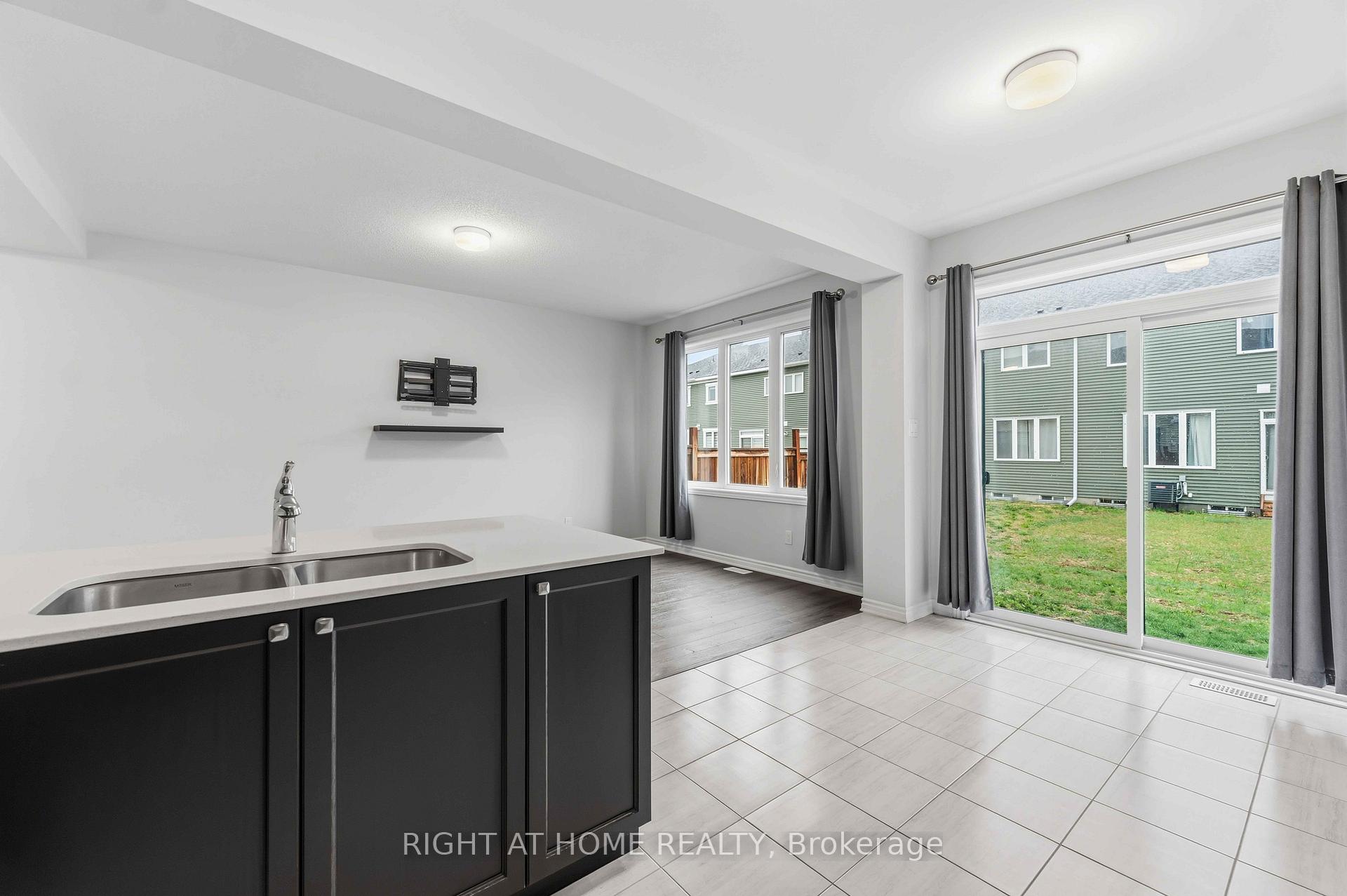 Photo 13 of 709 Derreen Avenue, Ottawa, Stittsville (North) — HOMEH