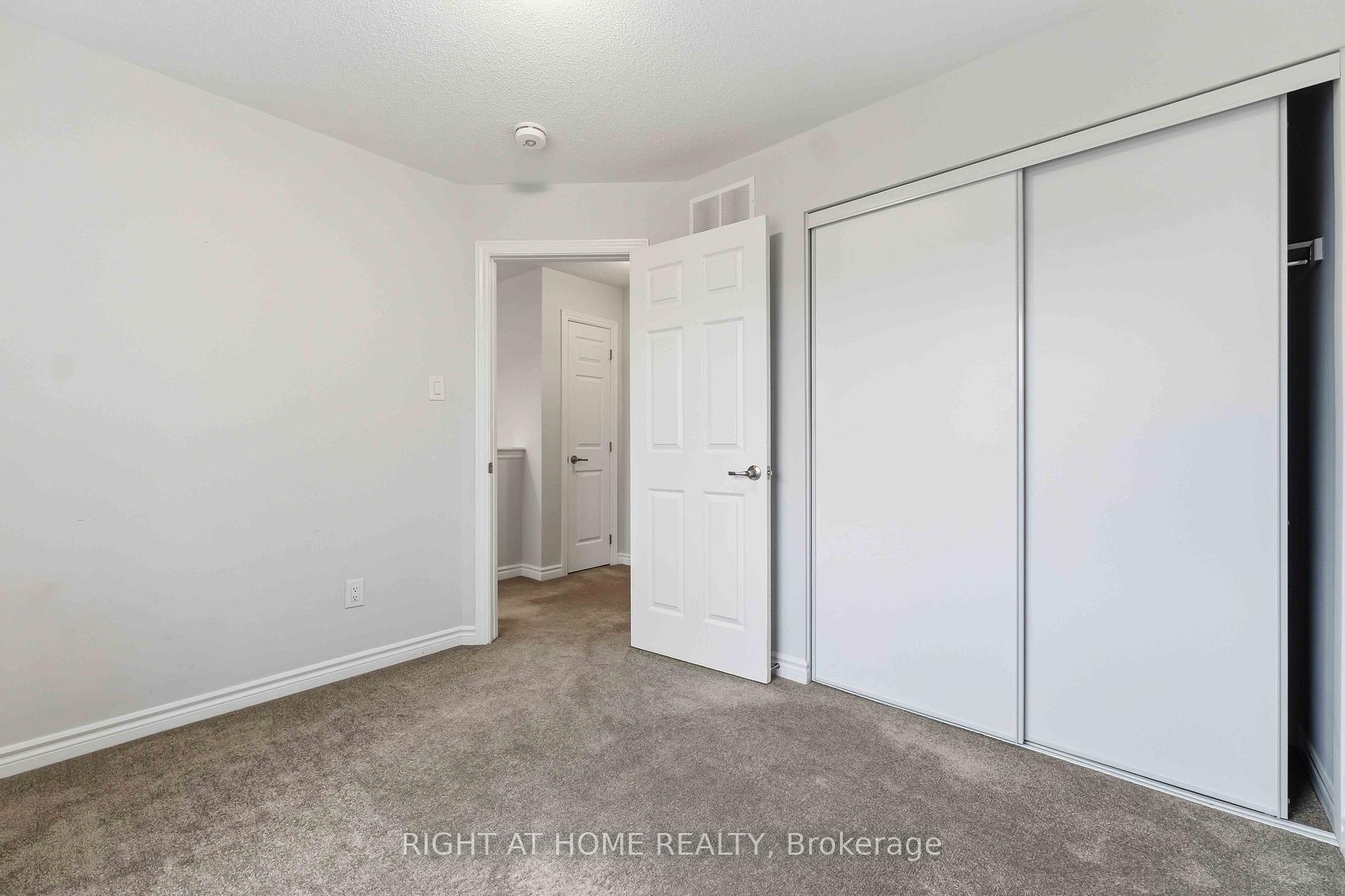 Photo 21 of 709 Derreen Avenue, Ottawa, Stittsville (North) — HOMEH
