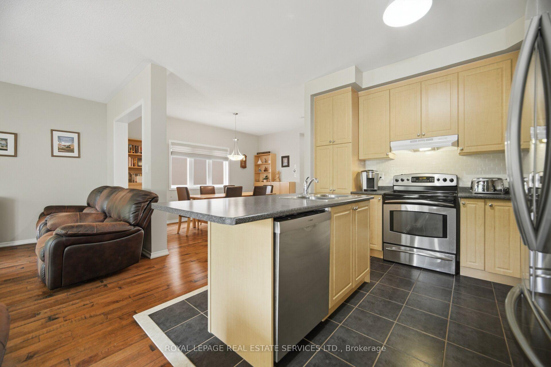 Photo 15 of 3093 Ferguson Drive, Burlington, Alton — HOMEH