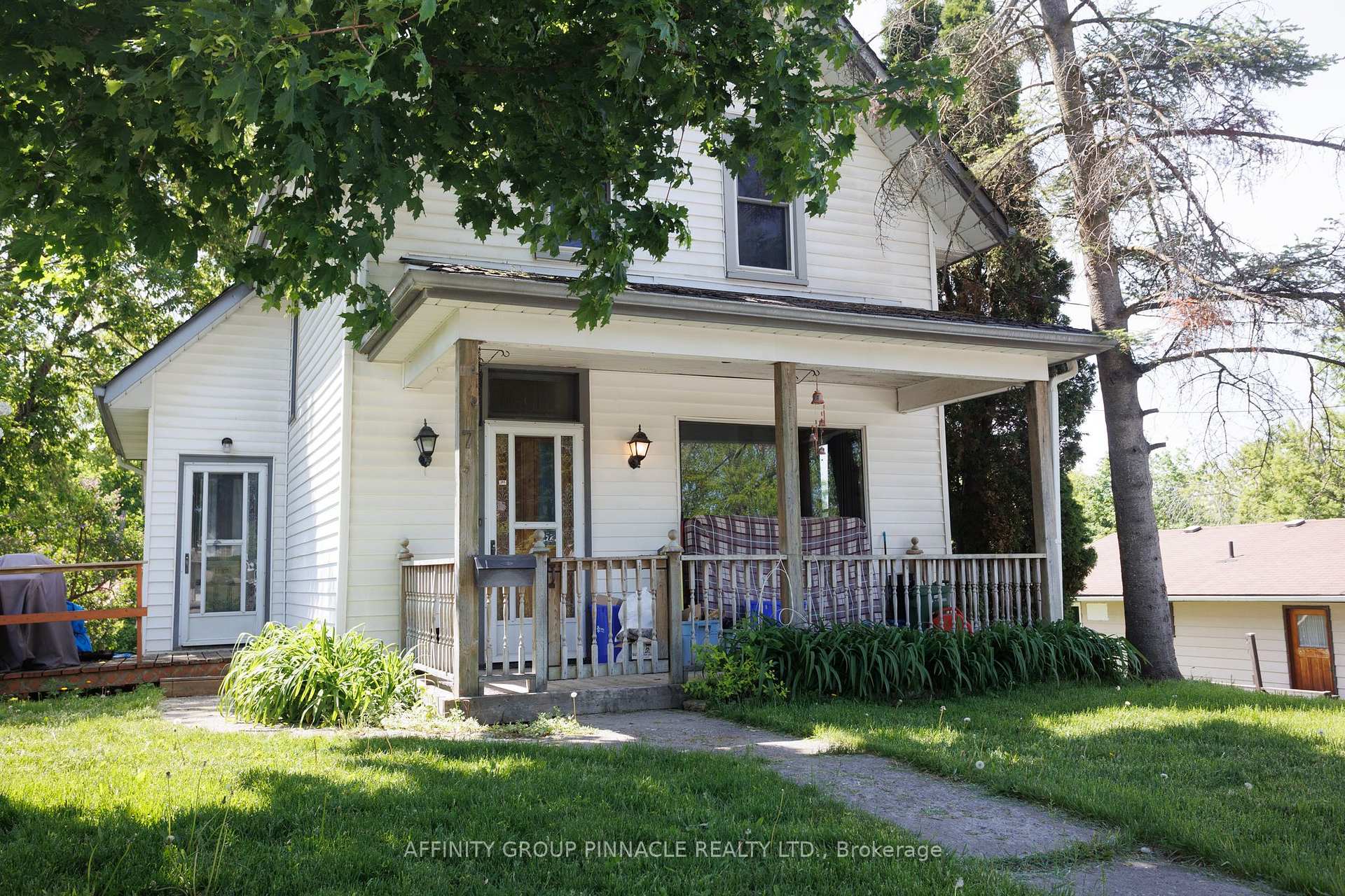 Photo 3 of 7 Colborne Street E, Kawartha Lakes, Lindsay — HOMEH