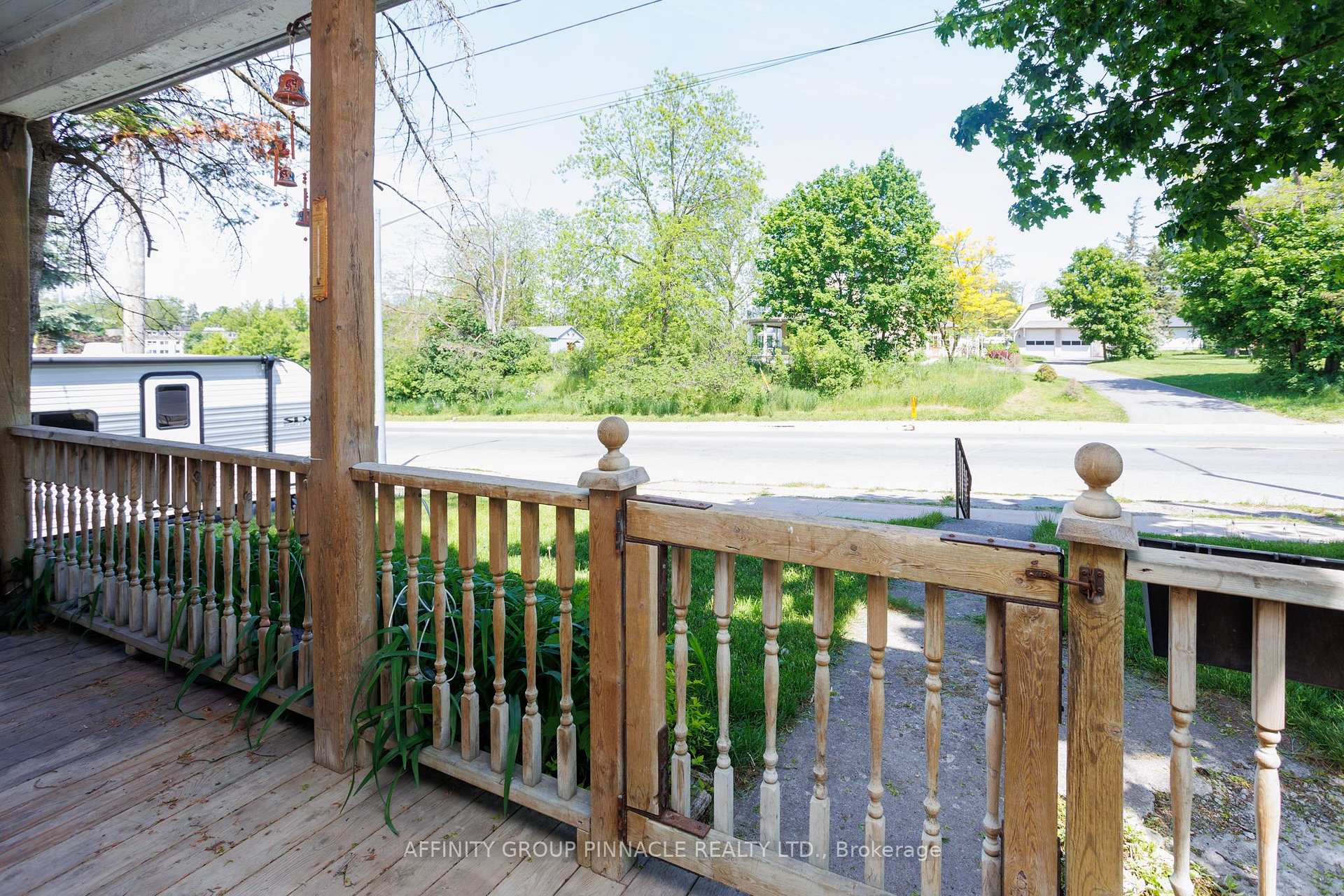 Photo 6 of 7 Colborne Street E, Kawartha Lakes, Lindsay — HOMEH