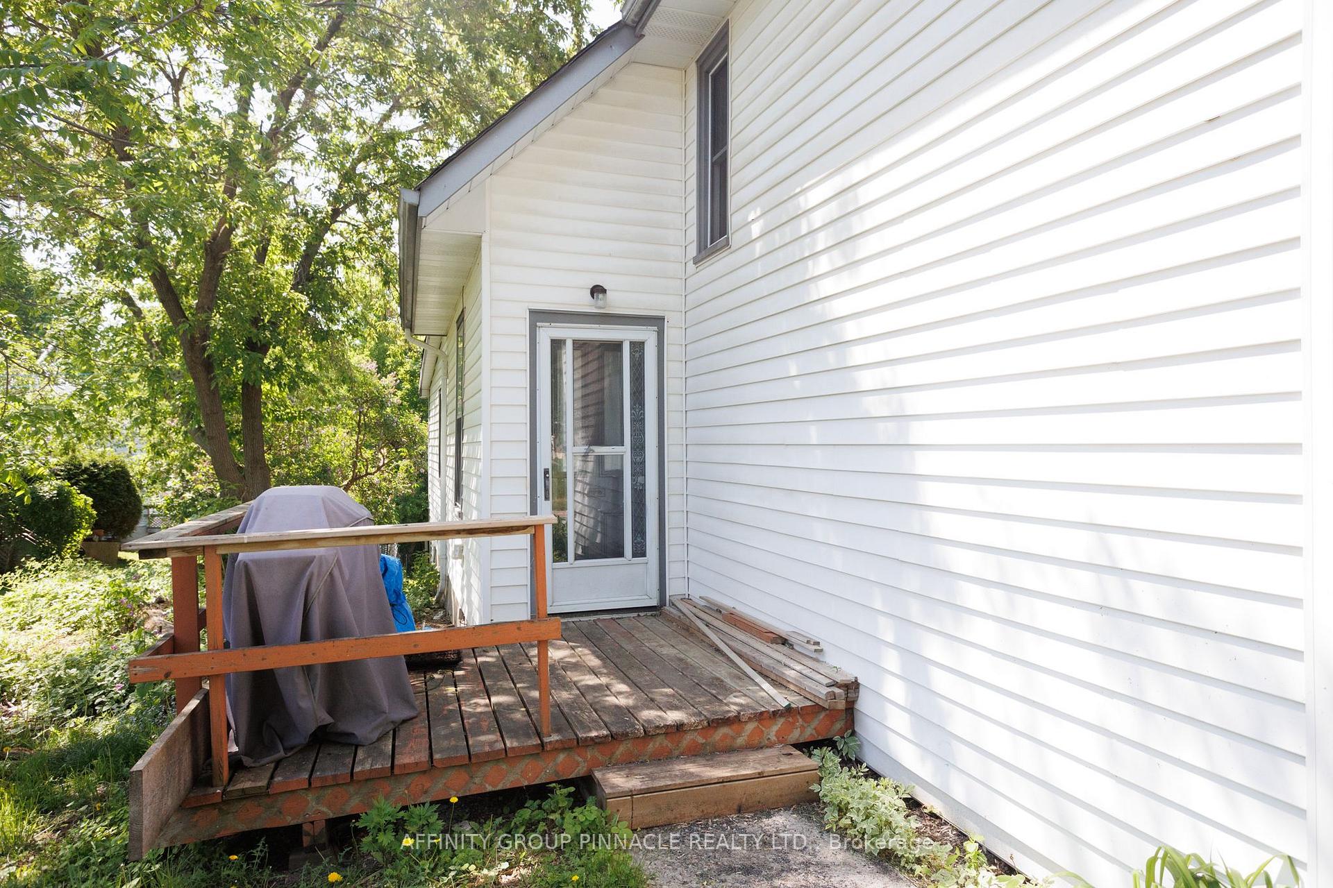 Photo 7 of 7 Colborne Street E, Kawartha Lakes, Lindsay — HOMEH