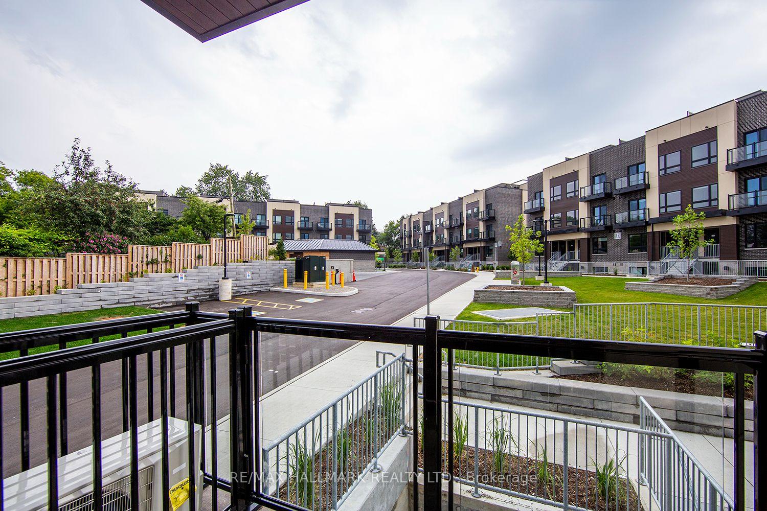 Photo 4 of Unit 223, 37 Danforth Road, Scarborough, Oakridge — HOMEH