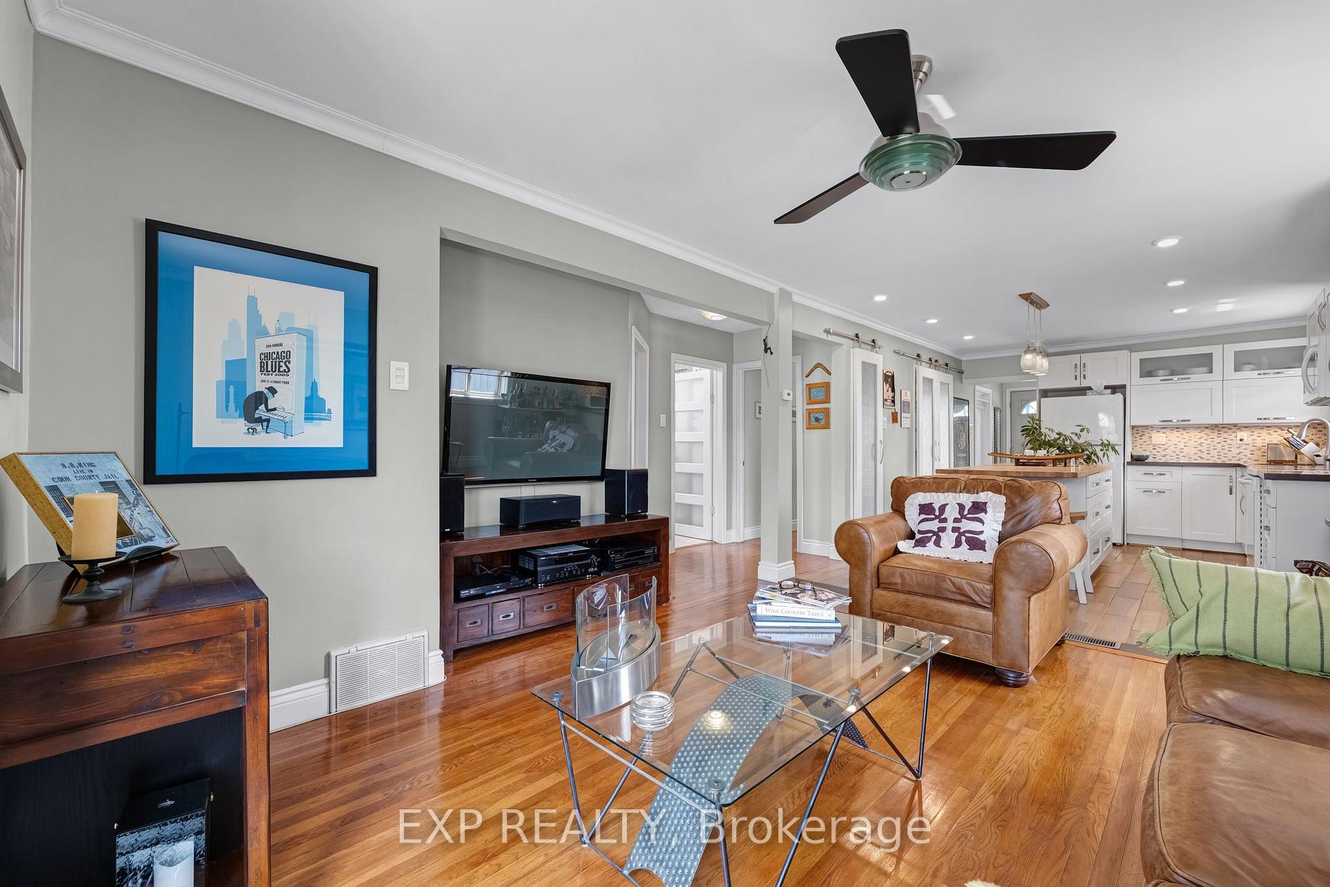 Photo 14 of 48 Sixteenth Street, Etobicoke, New Toronto — HOMEH