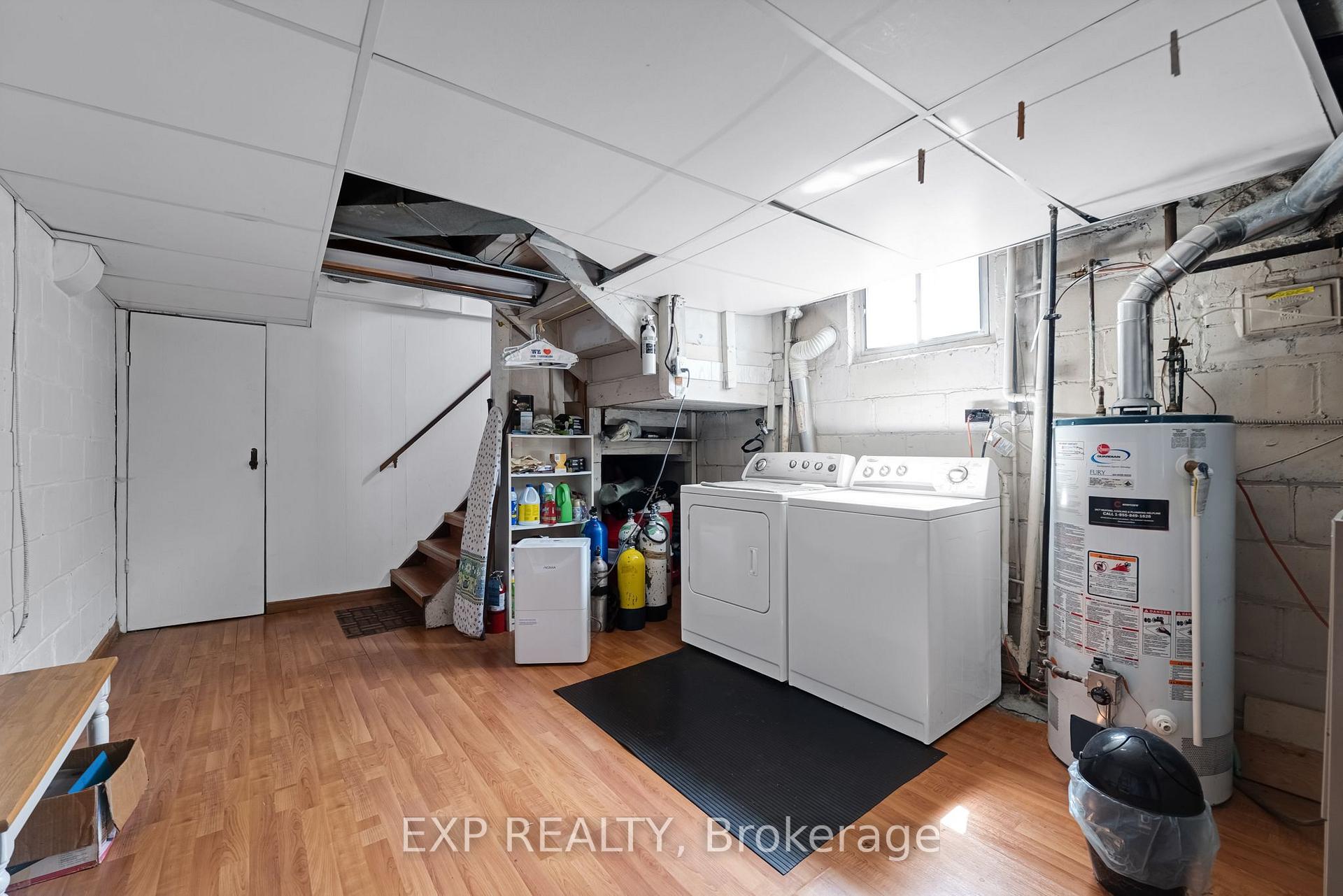 Photo 23 of 48 Sixteenth Street, Etobicoke, New Toronto — HOMEH