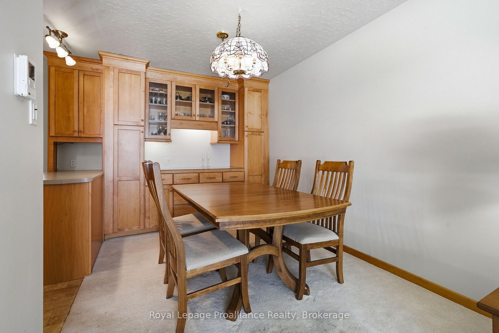 Photo 11 of 46 Edgehill Road, Belleville, Belleville Ward — HOMEH