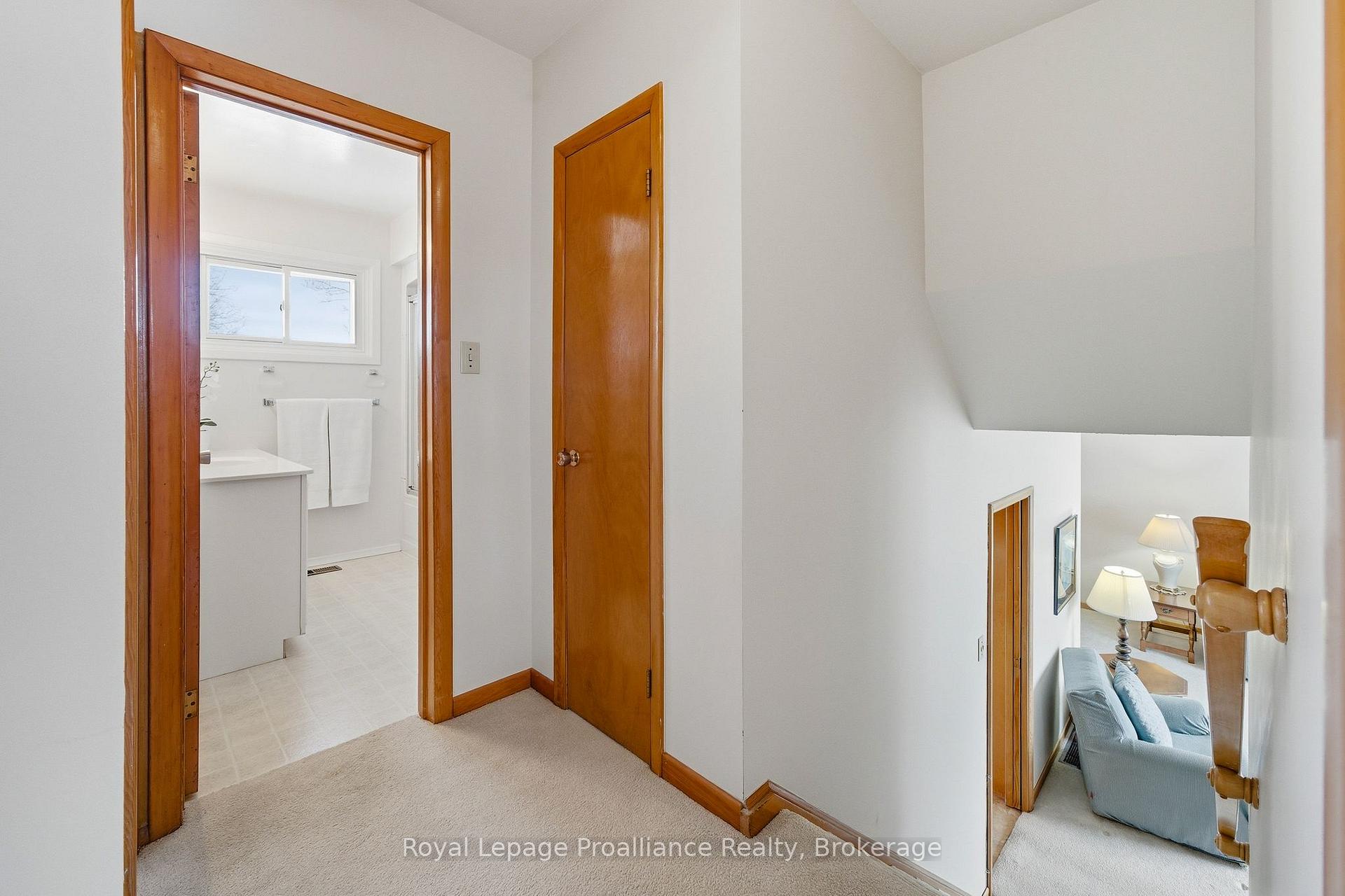 Photo 21 of 46 Edgehill Road, Belleville, Belleville Ward — HOMEH