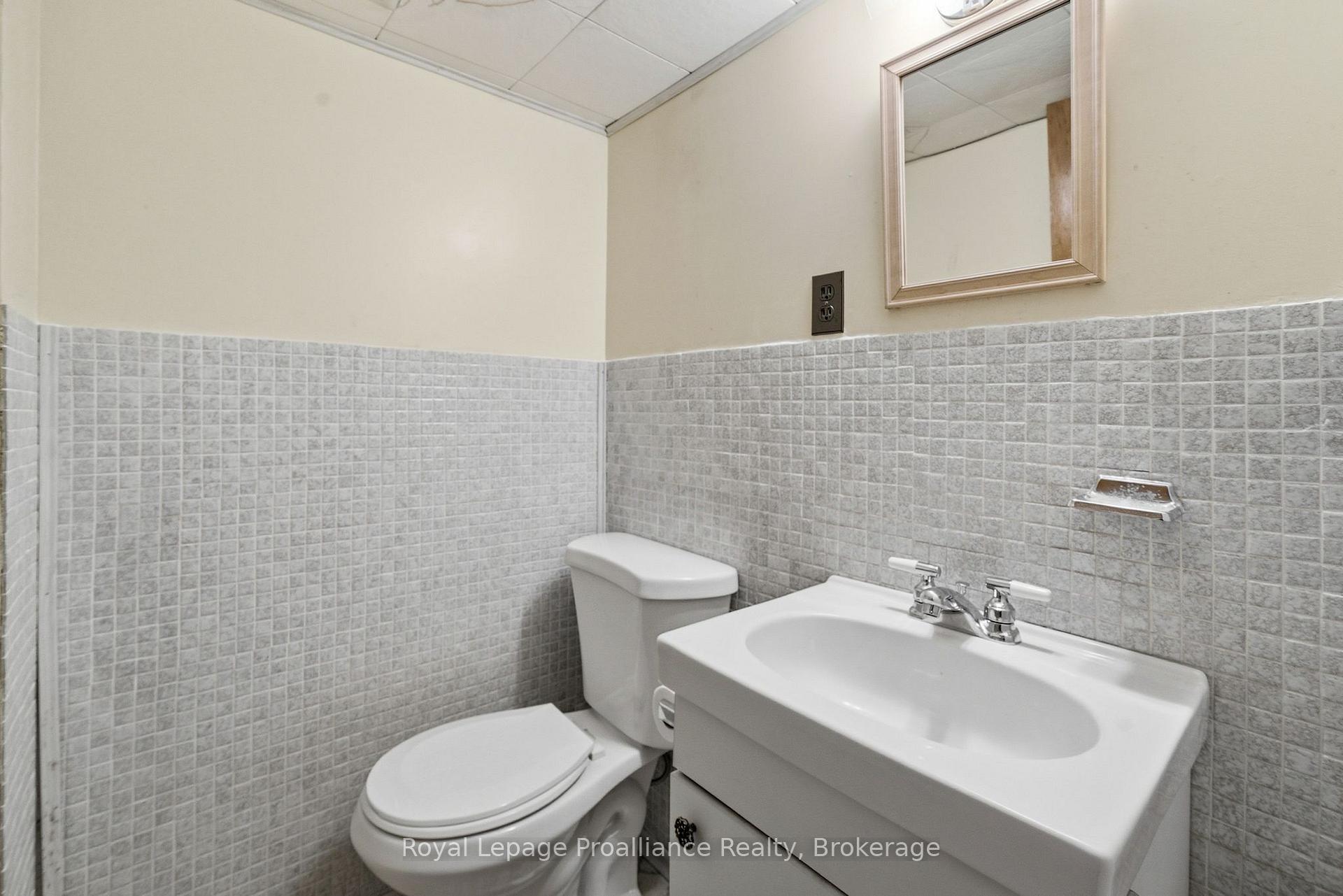Photo 32 of 46 Edgehill Road, Belleville, Belleville Ward — HOMEH