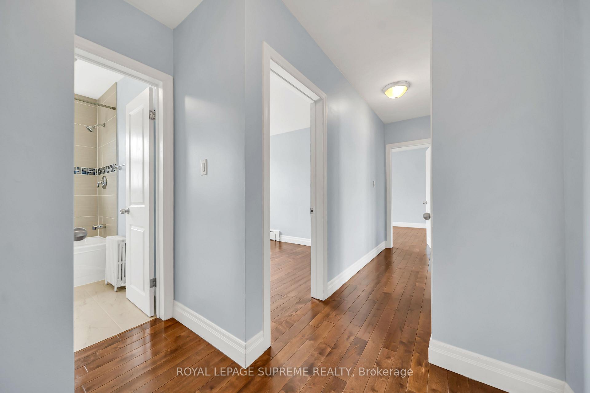 Photo 14 of Unit 4, 135 Kingsway Crescent, Etobicoke, Kingsway South — HOMEH