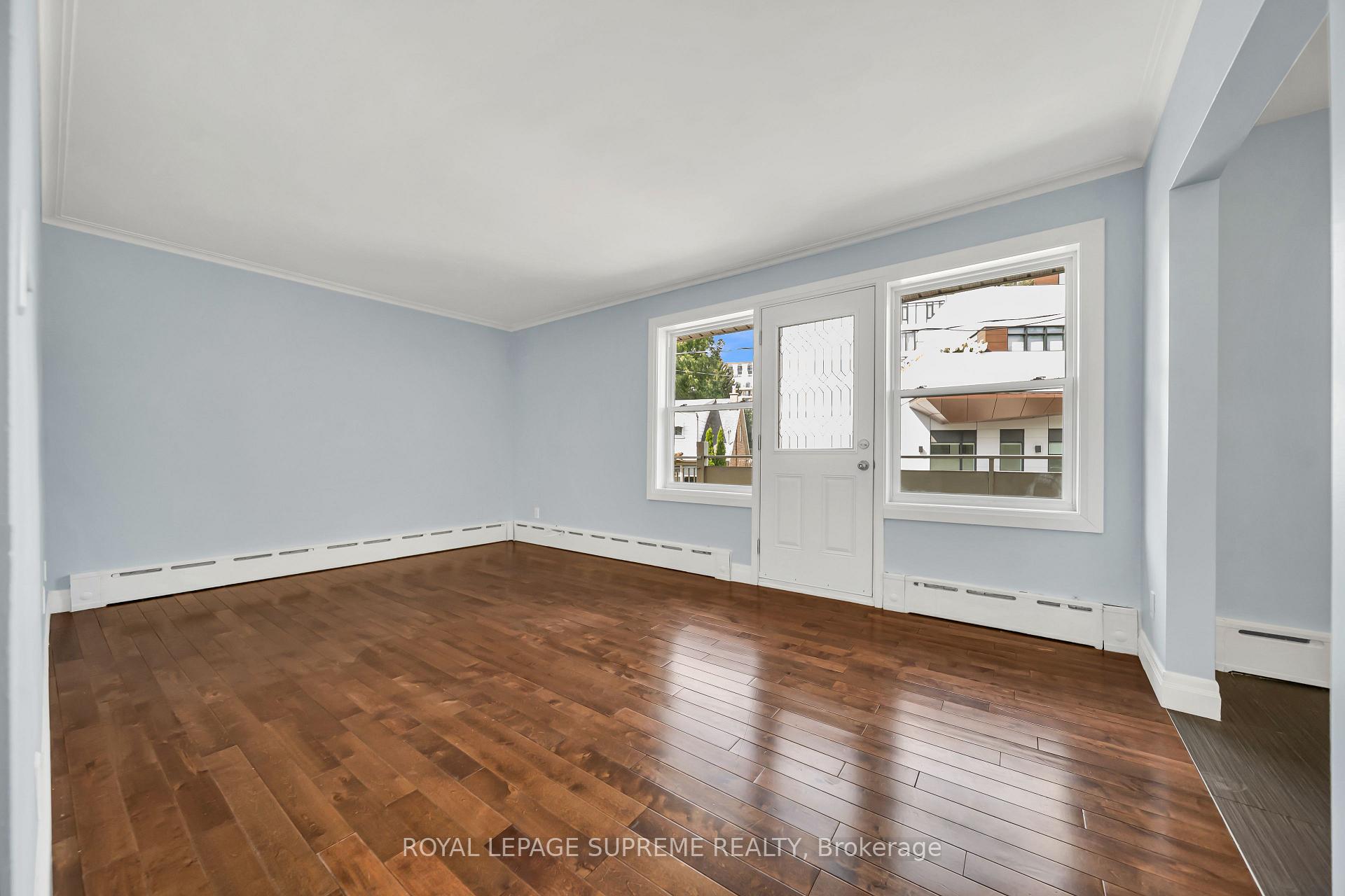 Photo 19 of Unit 4, 135 Kingsway Crescent, Etobicoke, Kingsway South — HOMEH