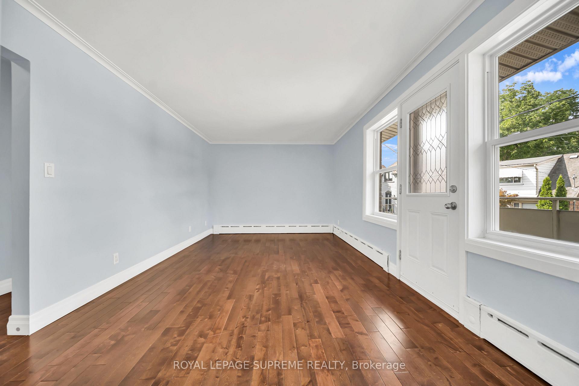 Photo 20 of Unit 4, 135 Kingsway Crescent, Etobicoke, Kingsway South — HOMEH
