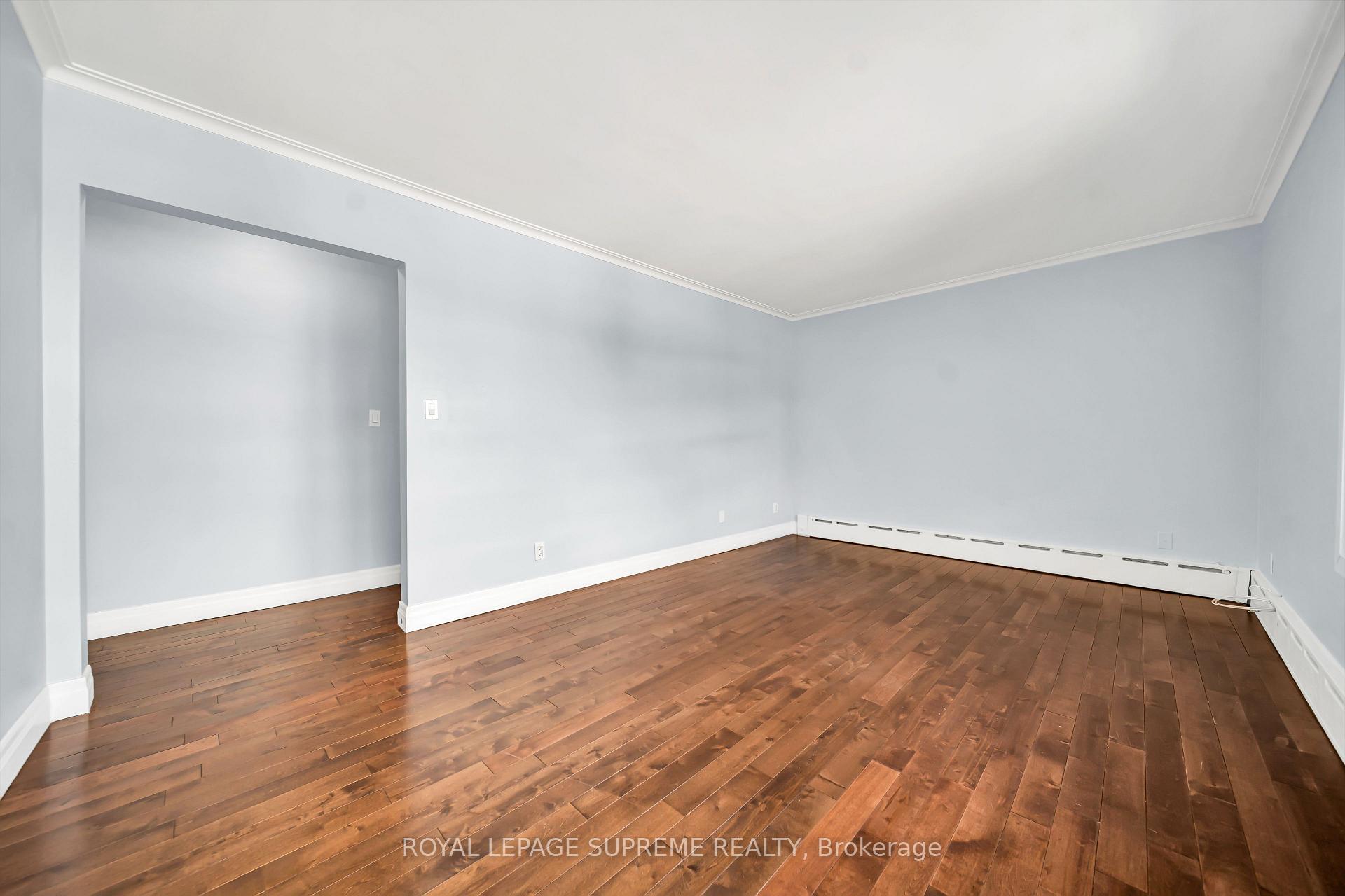 Photo 21 of Unit 4, 135 Kingsway Crescent, Etobicoke, Kingsway South — HOMEH