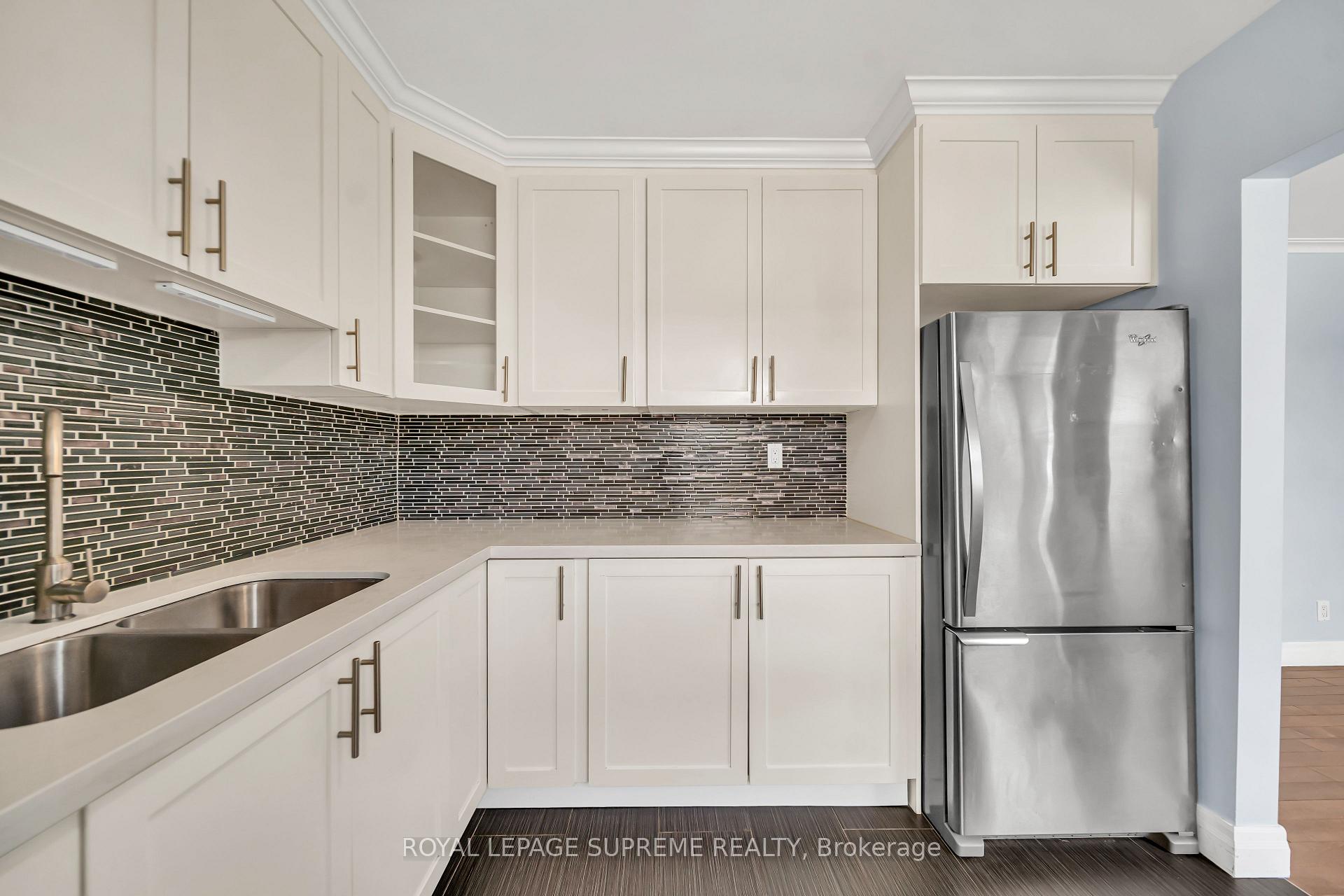 Photo 26 of Unit 4, 135 Kingsway Crescent, Etobicoke, Kingsway South — HOMEH