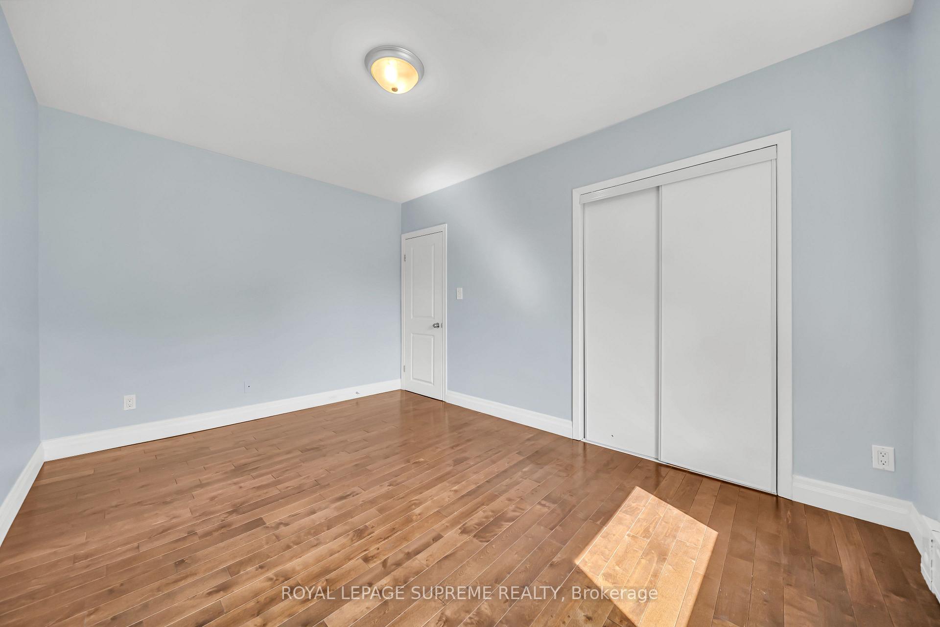 Photo 29 of Unit 4, 135 Kingsway Crescent, Etobicoke, Kingsway South — HOMEH