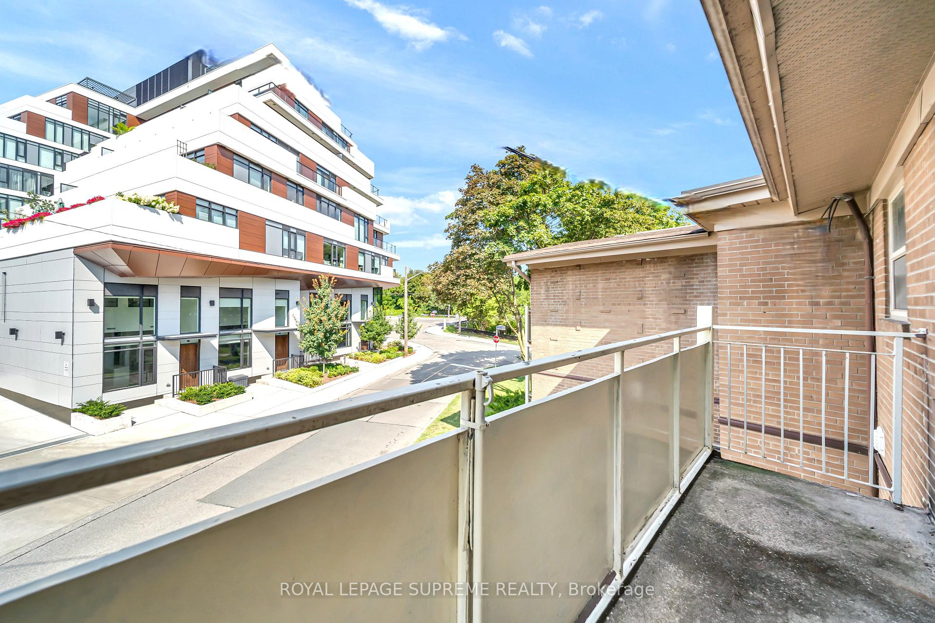 Photo 31 of Unit 4, 135 Kingsway Crescent, Etobicoke, Kingsway South — HOMEH