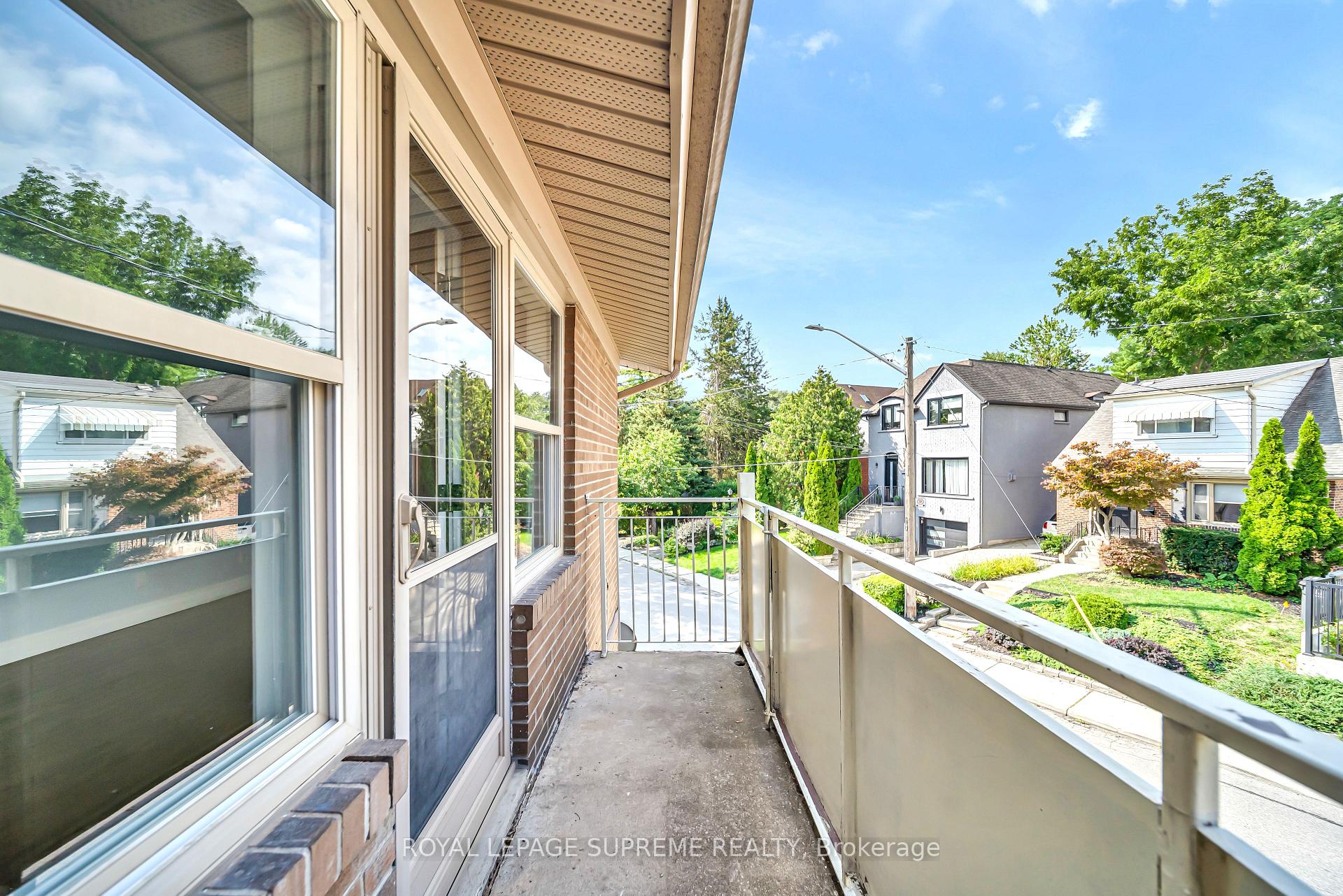 Photo 32 of Unit 4, 135 Kingsway Crescent, Etobicoke, Kingsway South — HOMEH