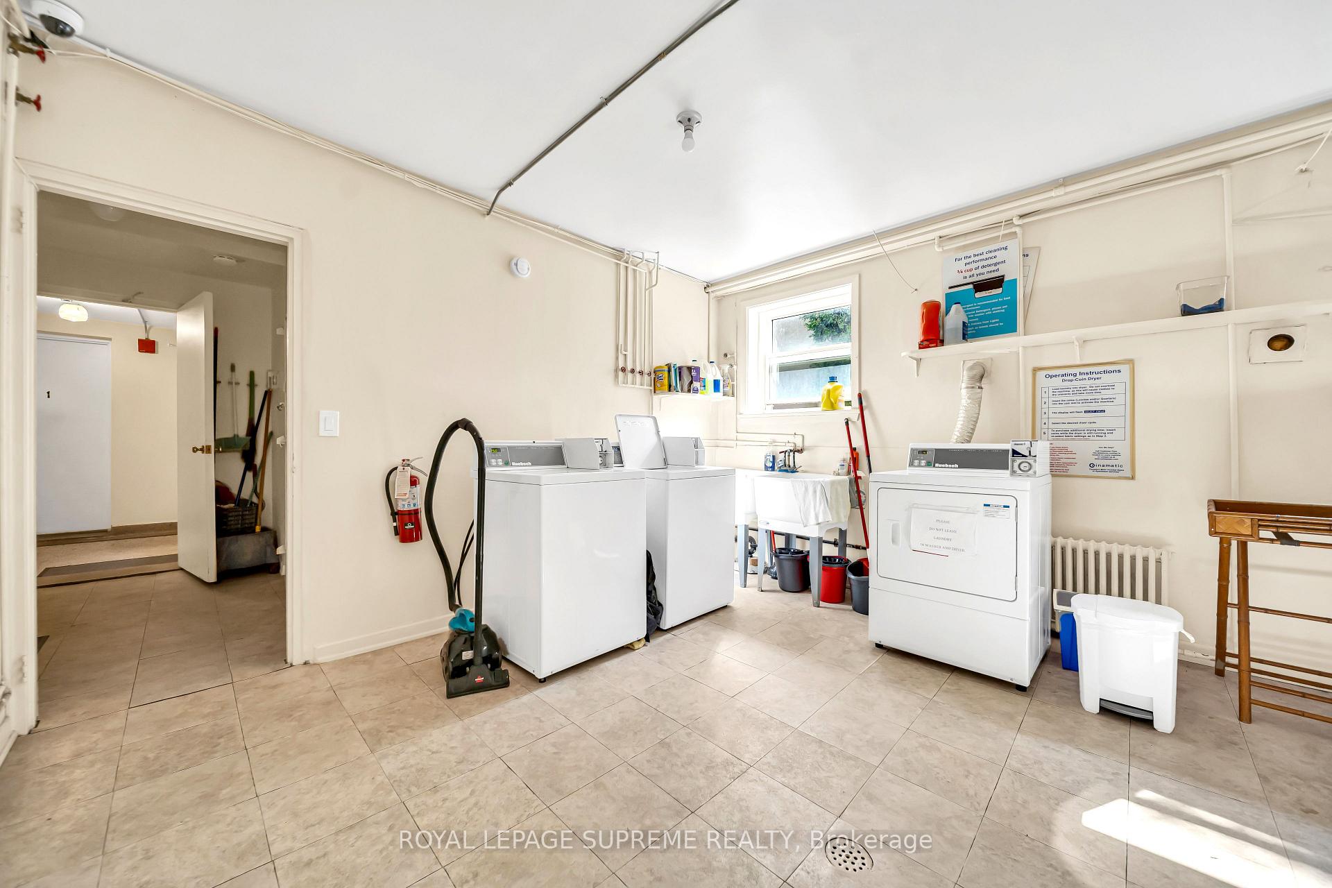 Photo 35 of Unit 4, 135 Kingsway Crescent, Etobicoke, Kingsway South — HOMEH