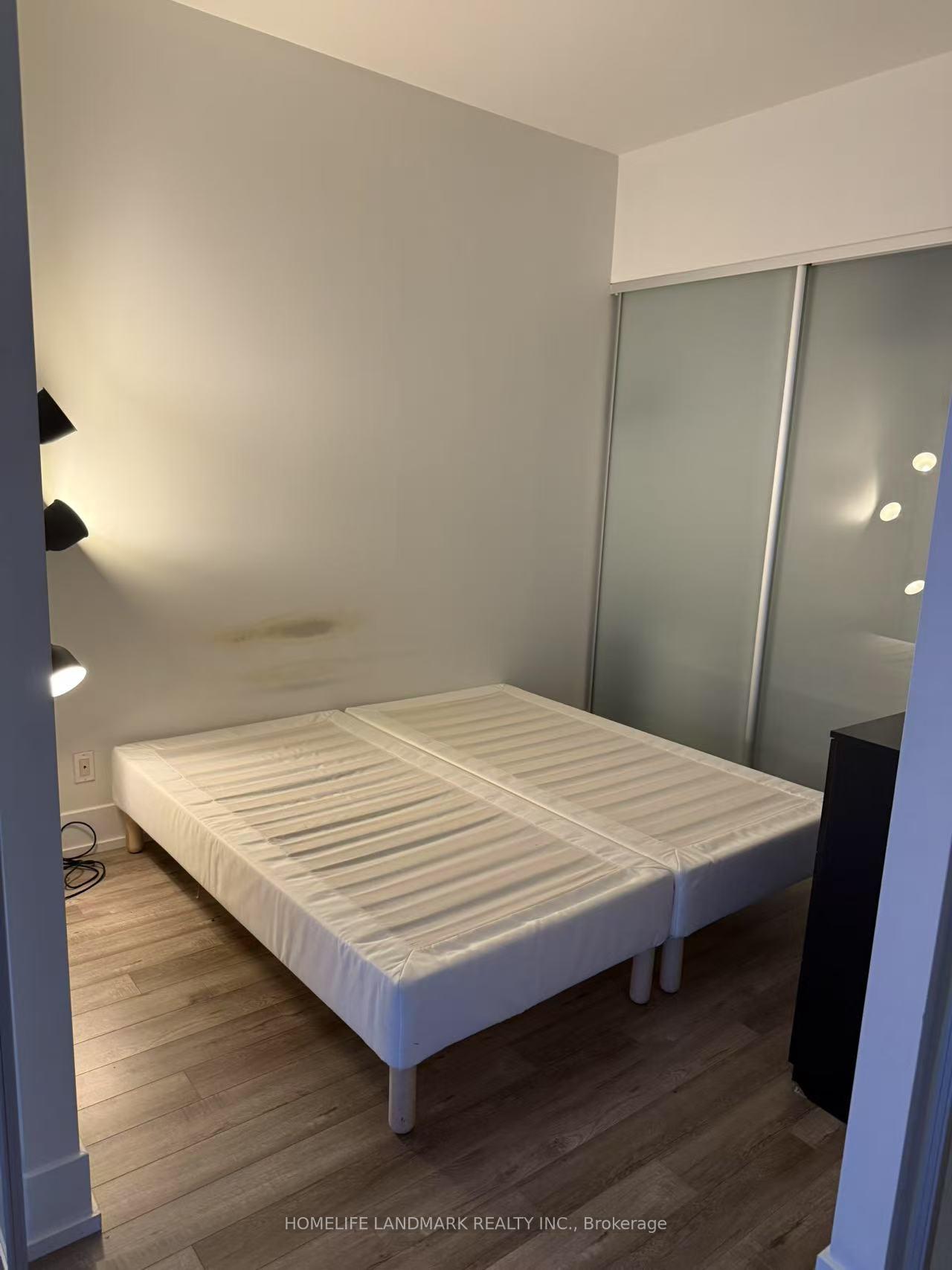 Photo 4 of Unit 4210, 33 Charles Street E, Toronto, Church-Yonge Corridor — HOMEH
