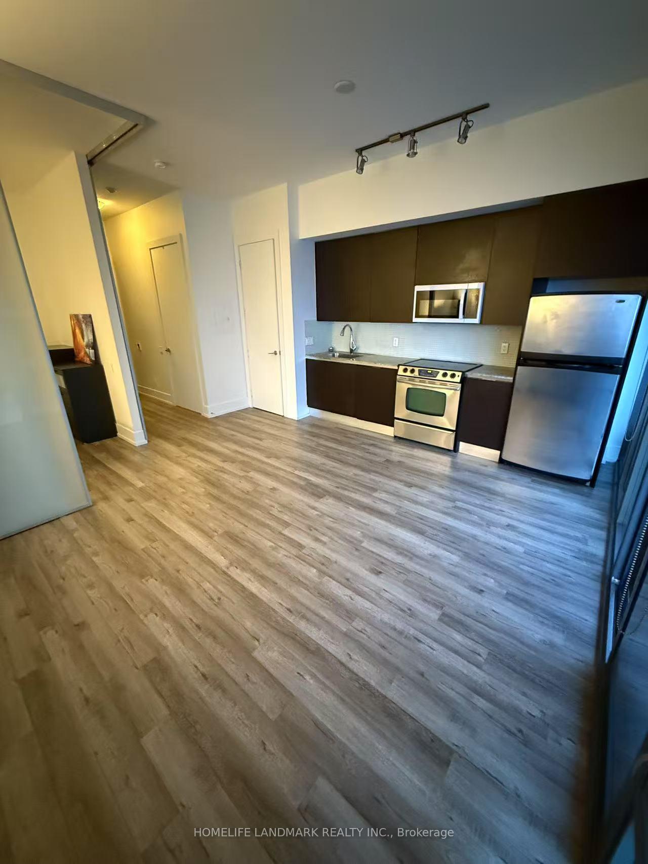 Photo 5 of Unit 4210, 33 Charles Street E, Toronto, Church-Yonge Corridor — HOMEH
