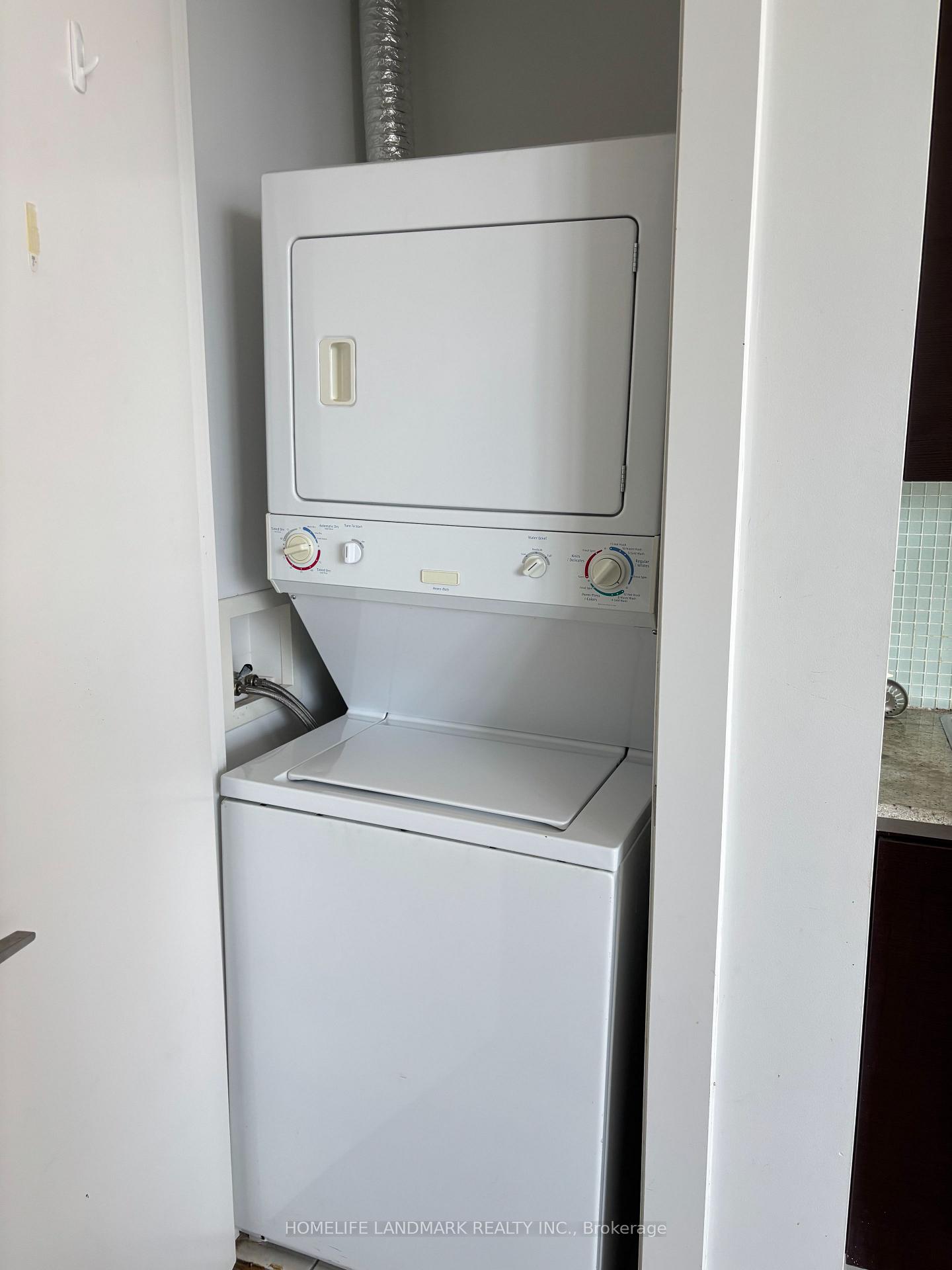 Photo 9 of Unit 4210, 33 Charles Street E, Toronto, Church-Yonge Corridor — HOMEH