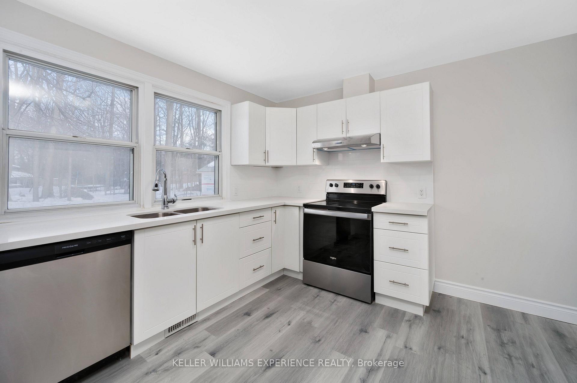 Photo 3 of Unit Upper, 52 Cundles Road E, Barrie, Cundles East — HOMEH