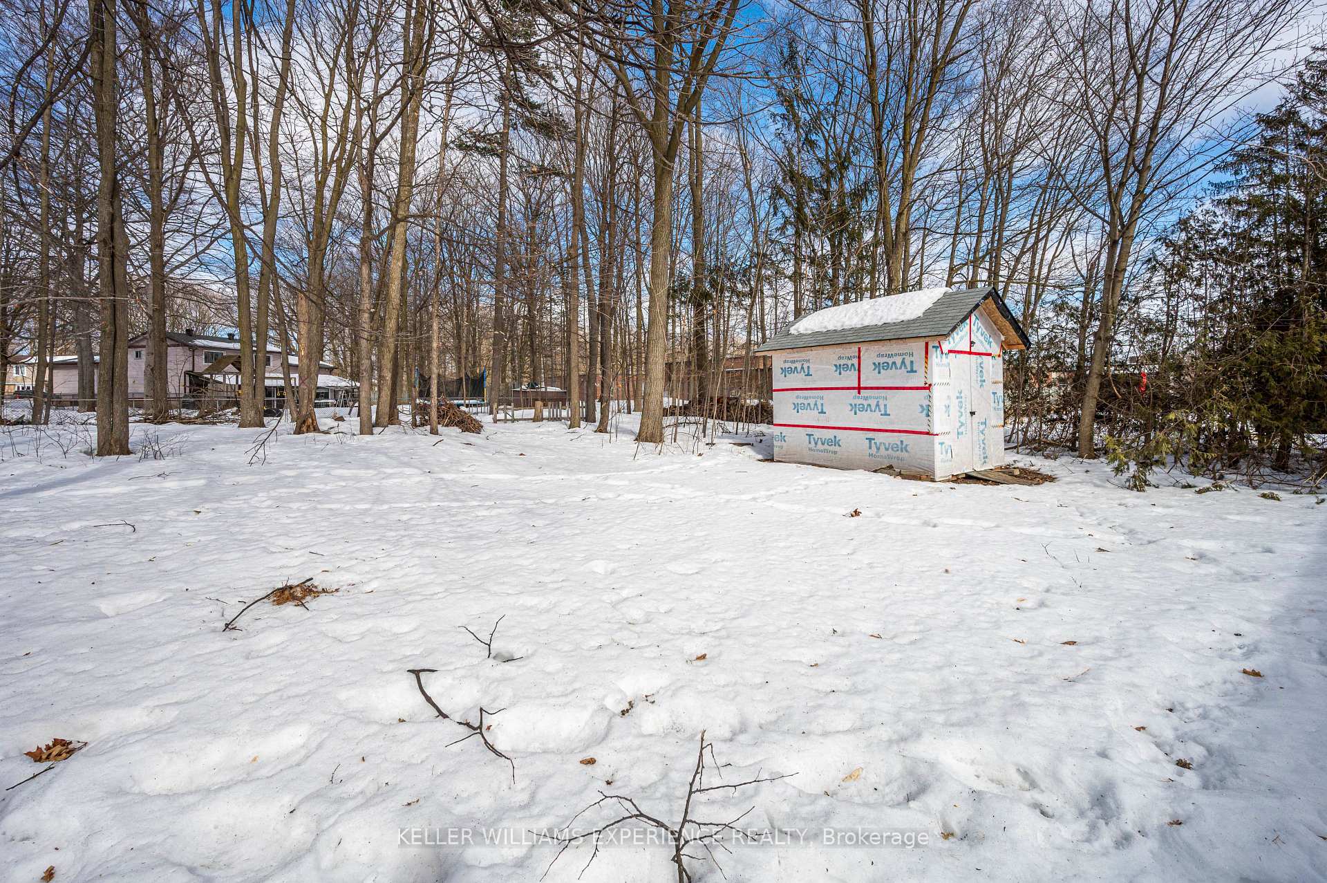 Photo 15 of Unit Upper, 52 Cundles Road E, Barrie, Cundles East — HOMEH