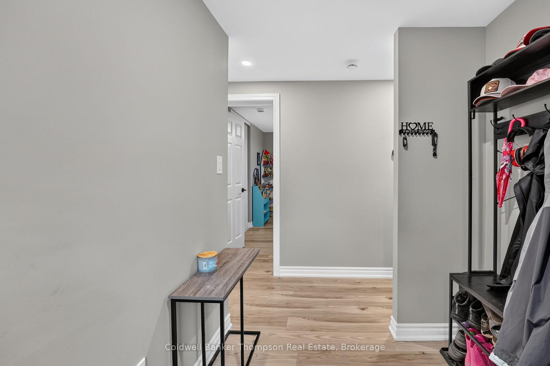 Photo 6 of 17 Dudley Drive, Bracebridge — HOMEH