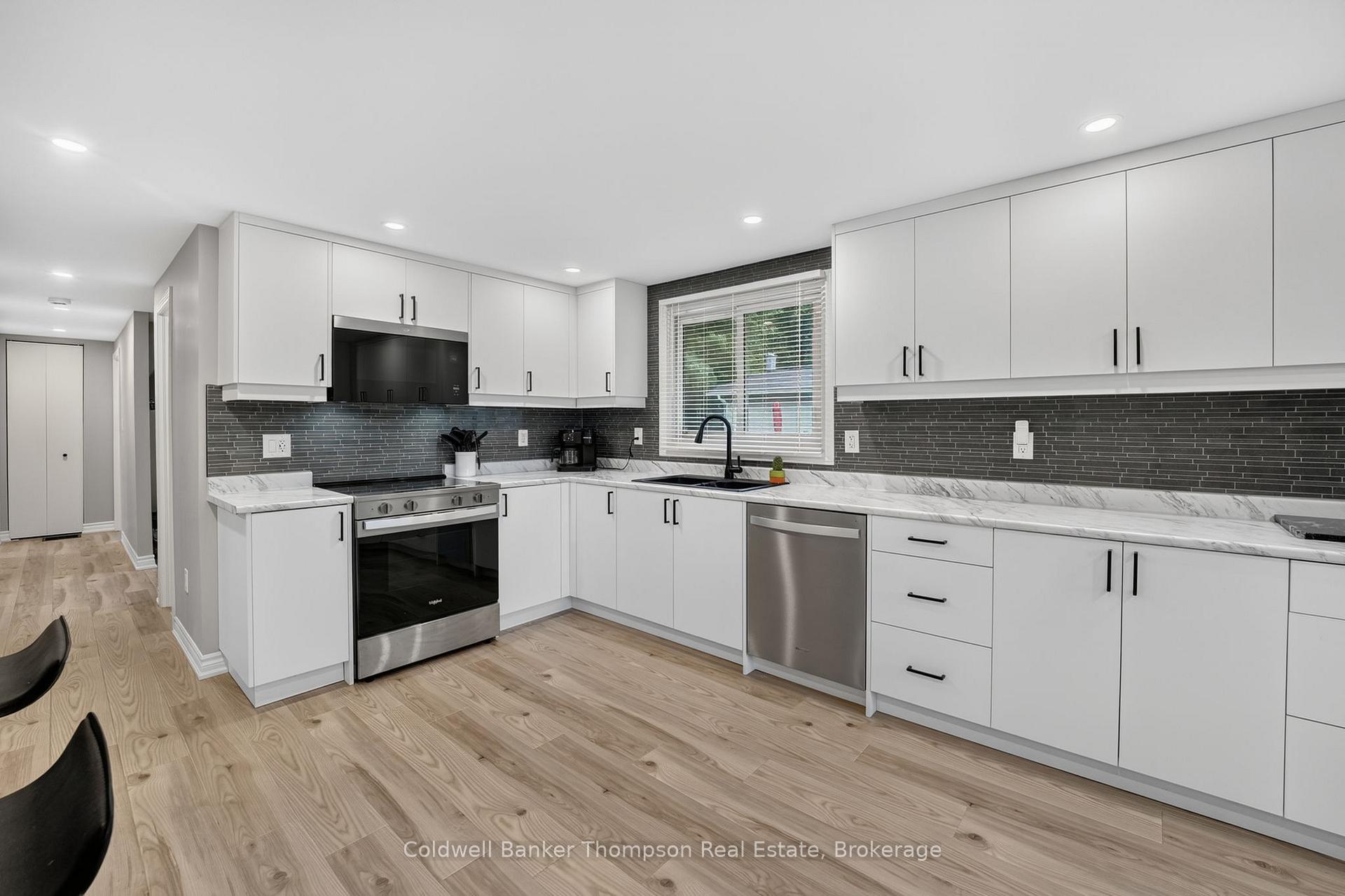 Photo 13 of 17 Dudley Drive, Bracebridge — HOMEH