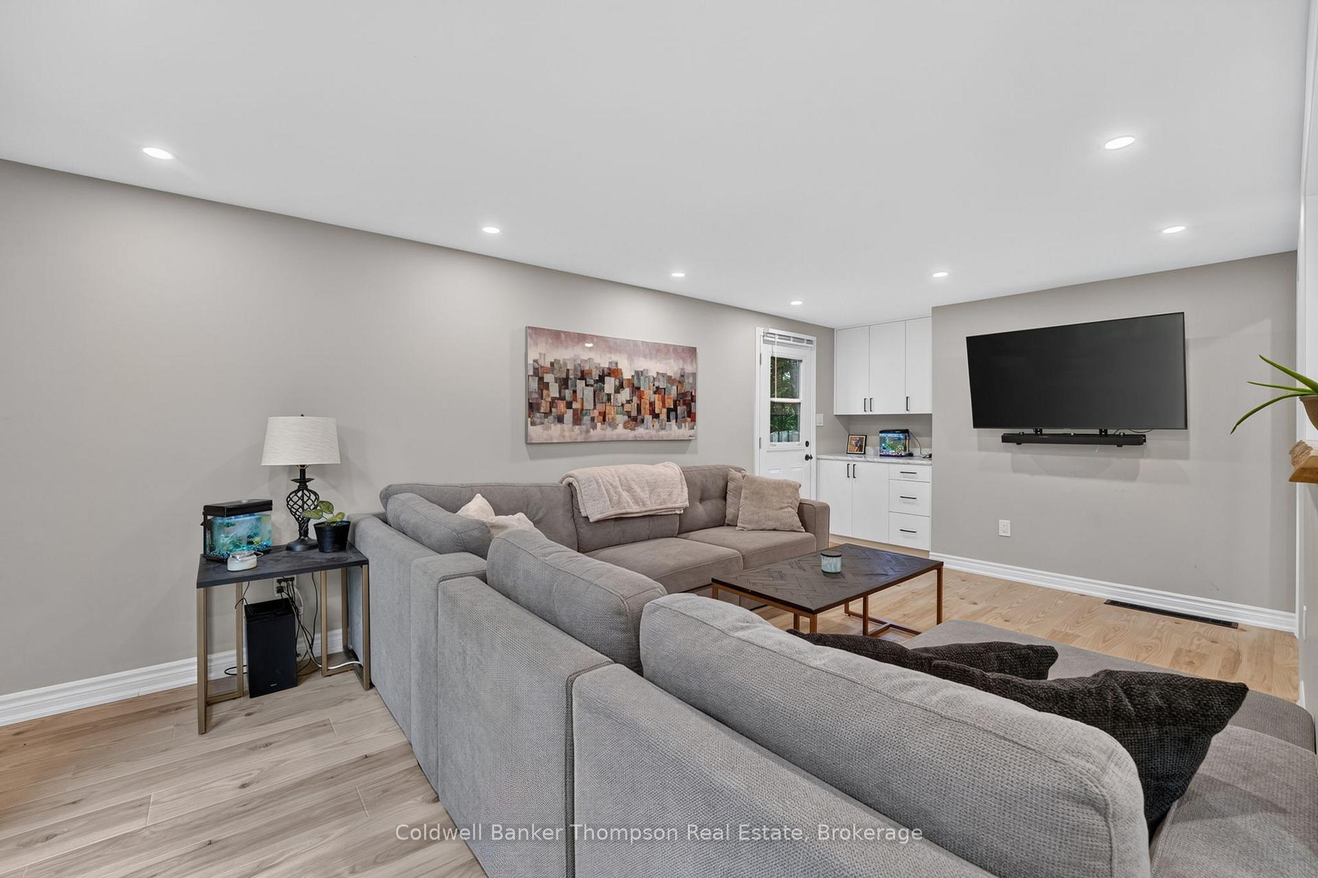 Photo 19 of 17 Dudley Drive, Bracebridge — HOMEH