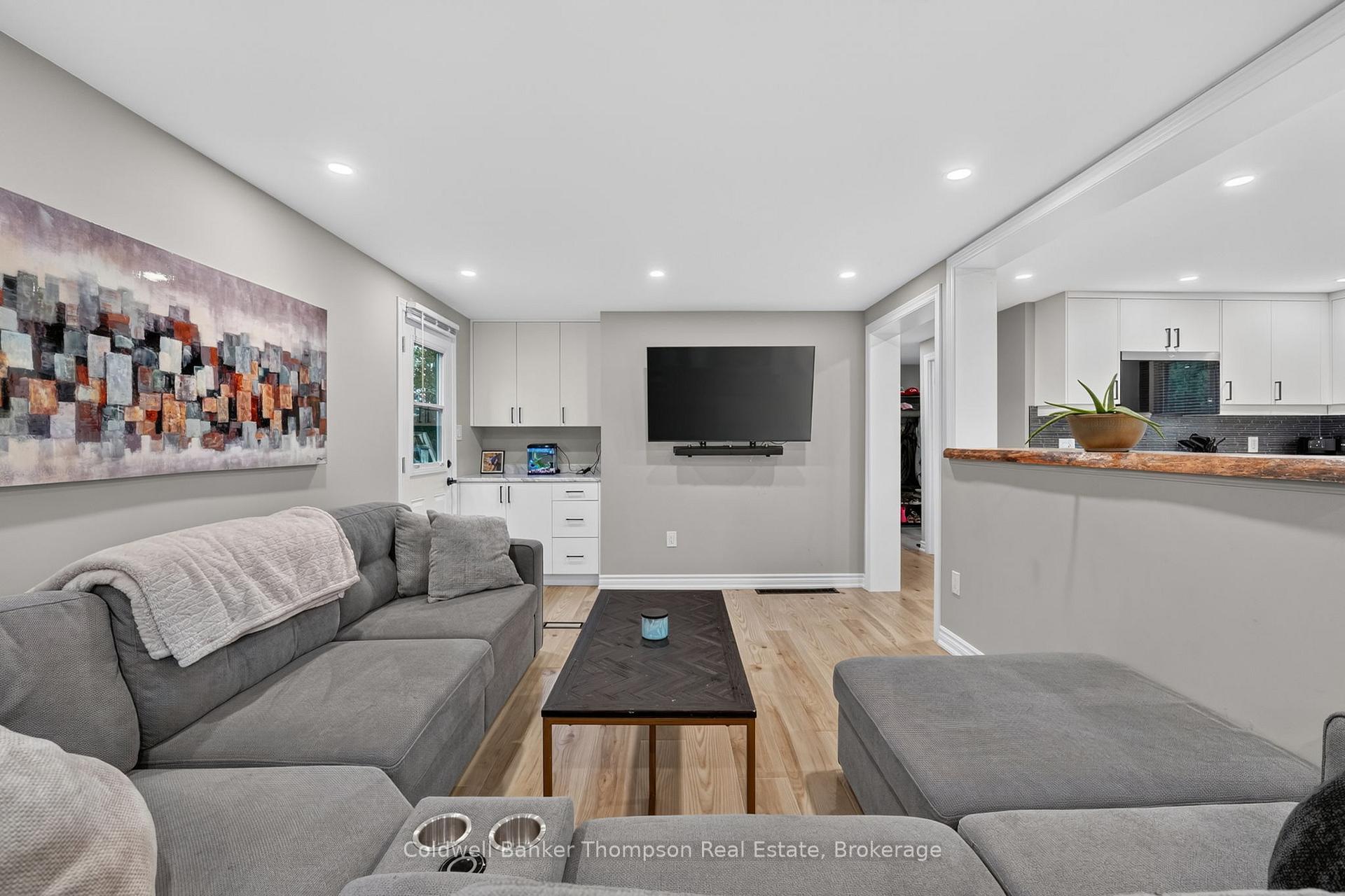 Photo 21 of 17 Dudley Drive, Bracebridge — HOMEH