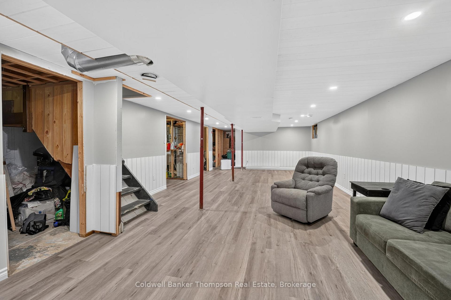 Photo 34 of 17 Dudley Drive, Bracebridge — HOMEH
