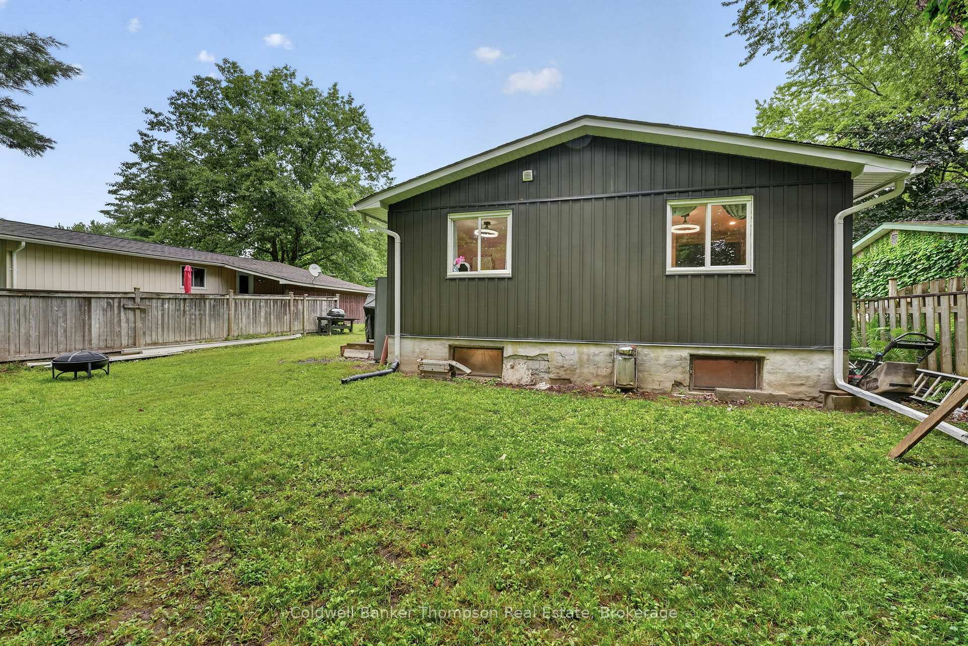 Photo 38 of 17 Dudley Drive, Bracebridge — HOMEH