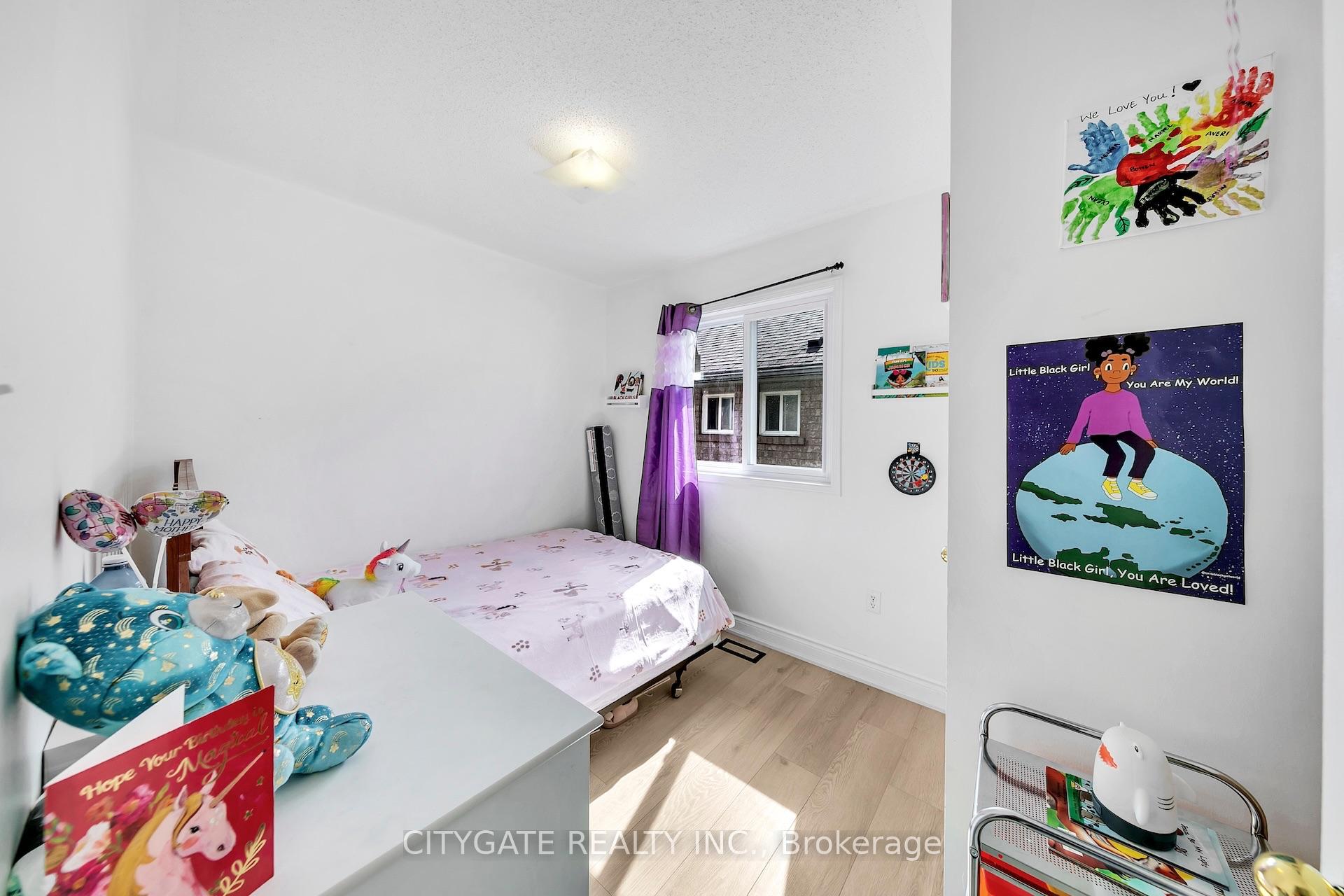 Photo 20 of 40 Linderwood Drive, Brampton, Fletcher's Meadow — HOMEH