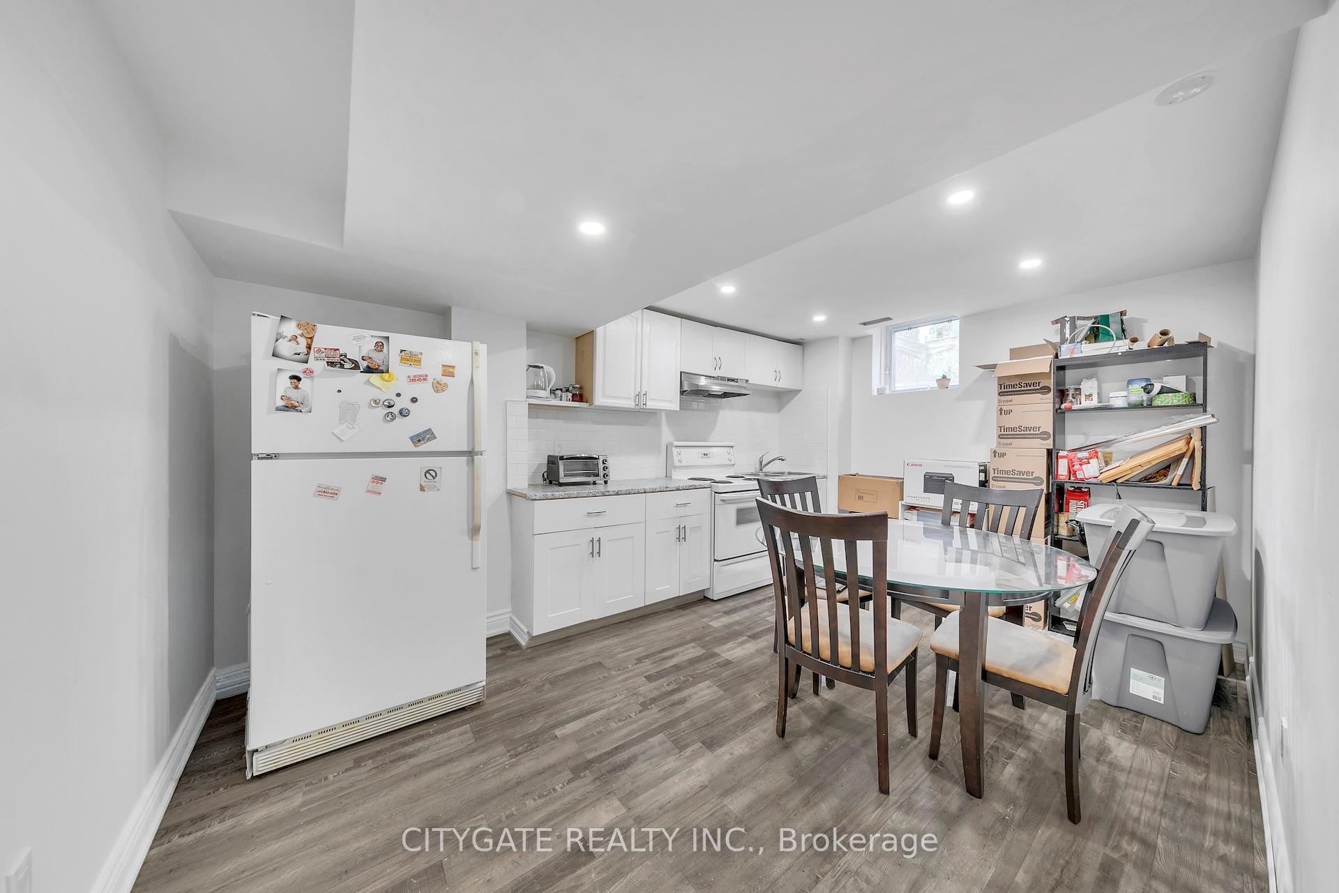 Photo 27 of 40 Linderwood Drive, Brampton, Fletcher's Meadow — HOMEH