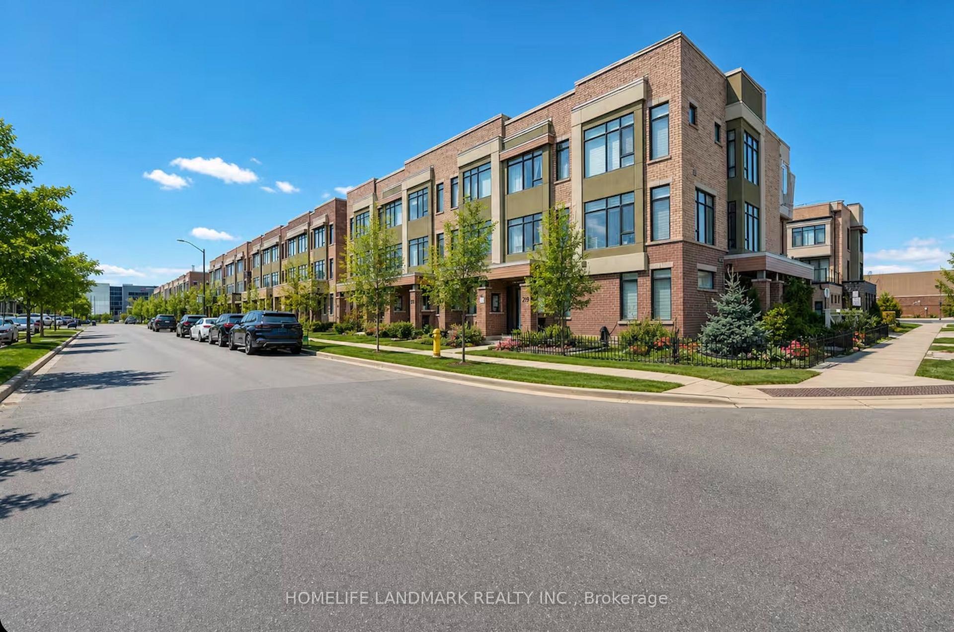 Photo 1 of 217 Salterton Circle, Vaughan, Rural Vaughan — HOMEH